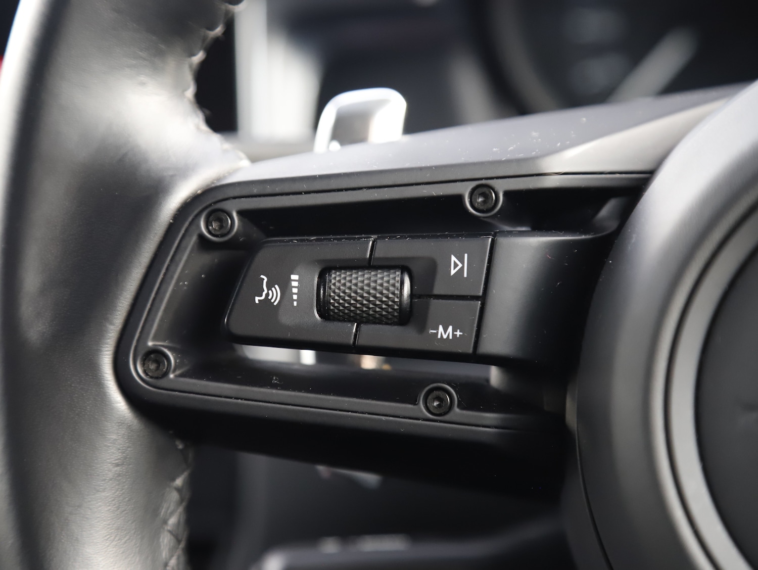 Used Porsche Macan 2022 for sale - 77608392: Photo 32