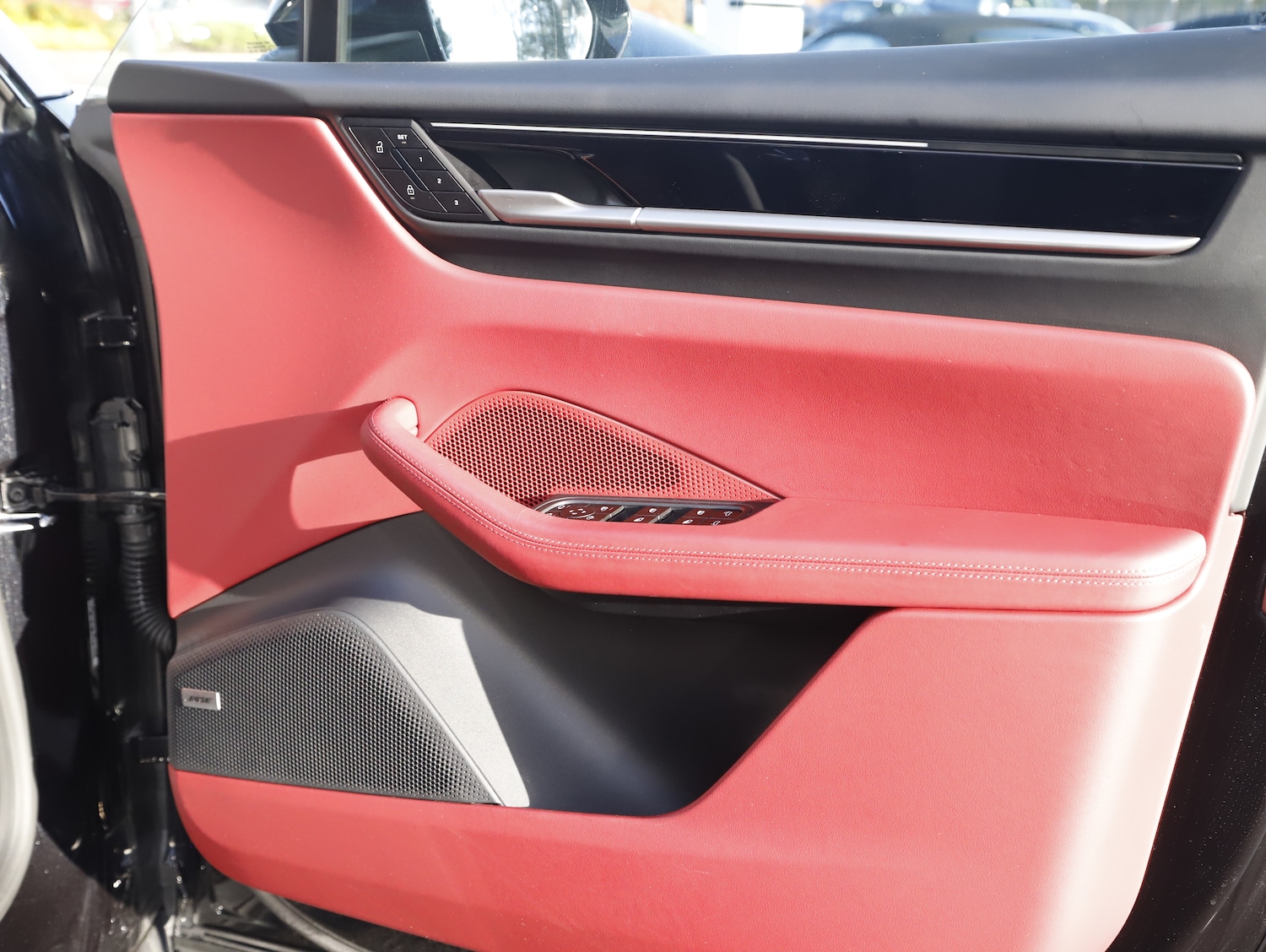 Used Porsche Macan 2024 for sale - 77733838: Photo 28