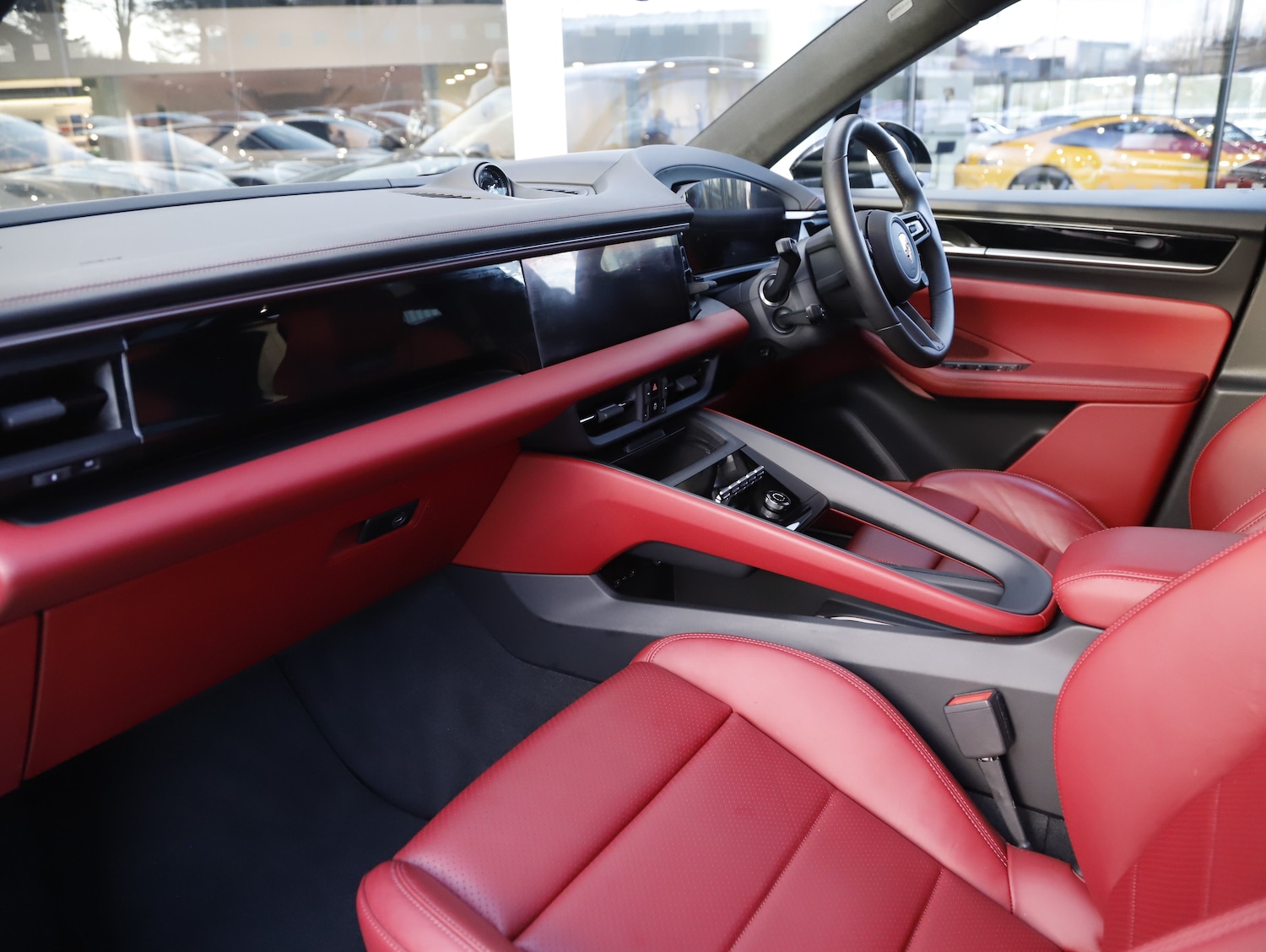 Used Porsche Macan 2024 for sale - 77733838: Photo 4