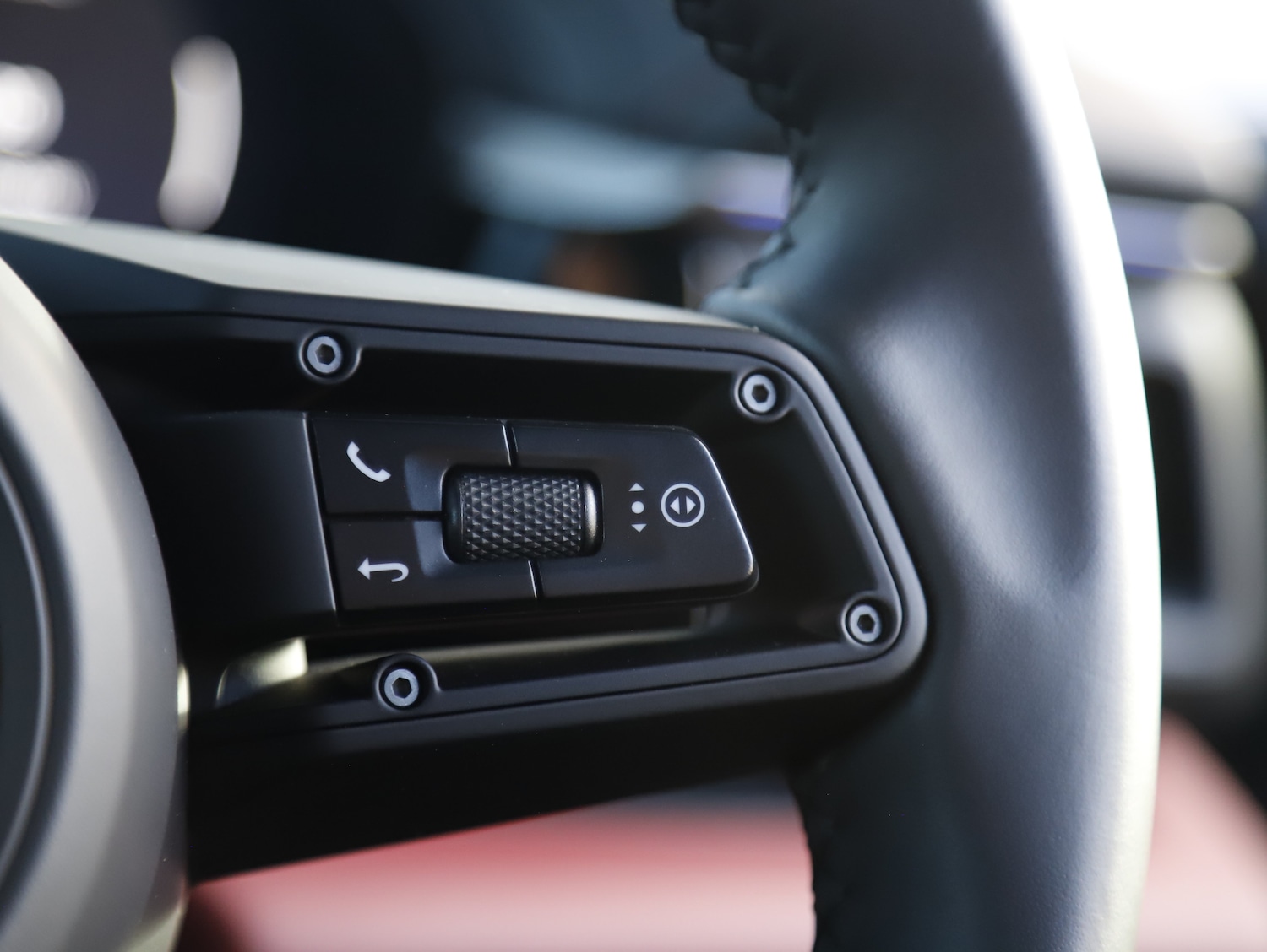 Used Porsche Macan 2024 for sale - 77733838: Photo 43