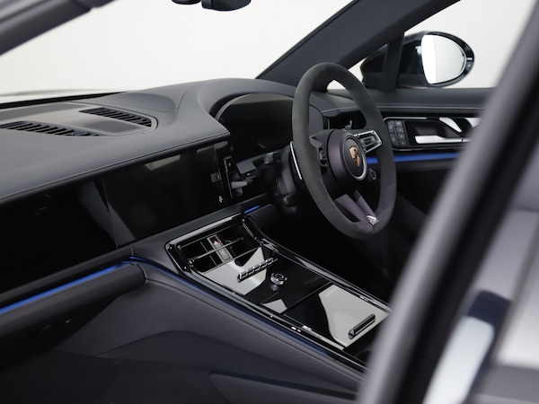 Used Porsche Panamera 2025 for sale - 74996876: Photo 14