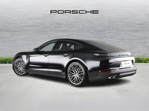 Used Porsche Panamera 2025 for sale - 74996876: Photo 2