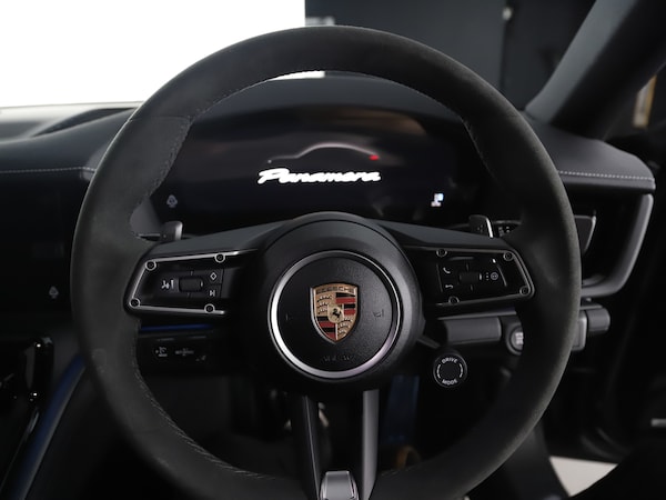 Used Porsche Panamera 2025 for sale - 74996876: Photo 9