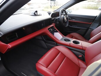 Used Porsche Taycan 2024 for sale - 76862995: Photo