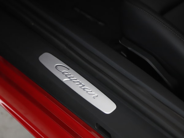 Used Porsche 718 Cayman 2025 for sale - 75181988: Photo 12