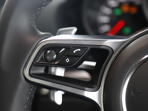 Used Porsche 718 Cayman 2025 for sale - 75181988: Photo 15