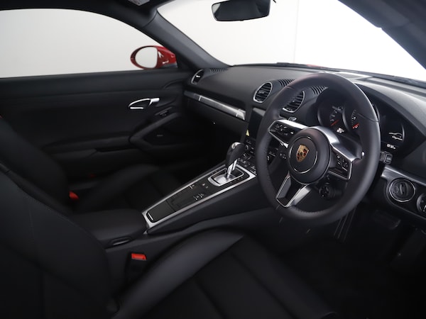 Used Porsche 718 Cayman 2025 for sale - 75181988: Photo 21