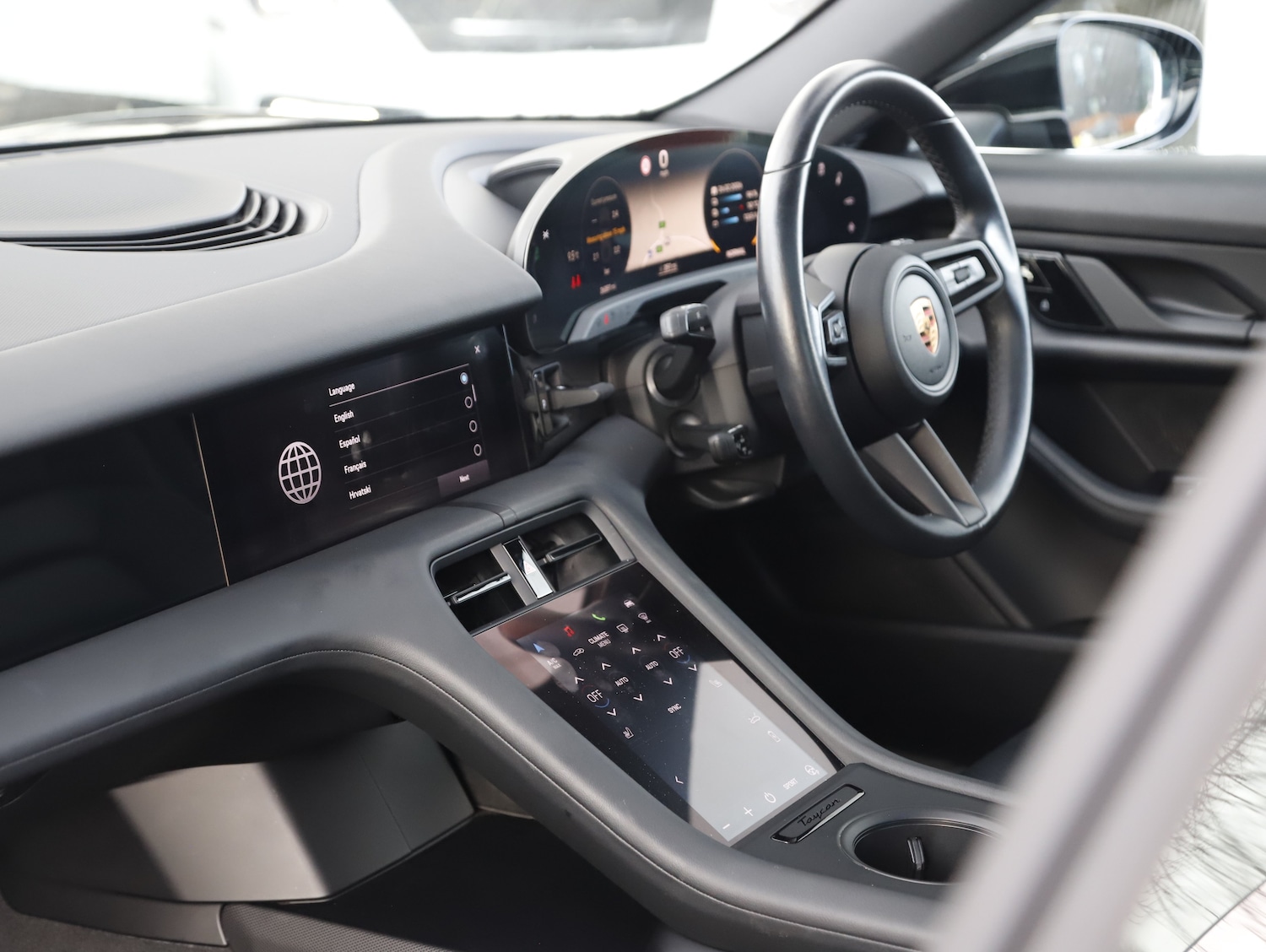 Used Porsche Taycan 2021 for sale - 77691992: Photo 18