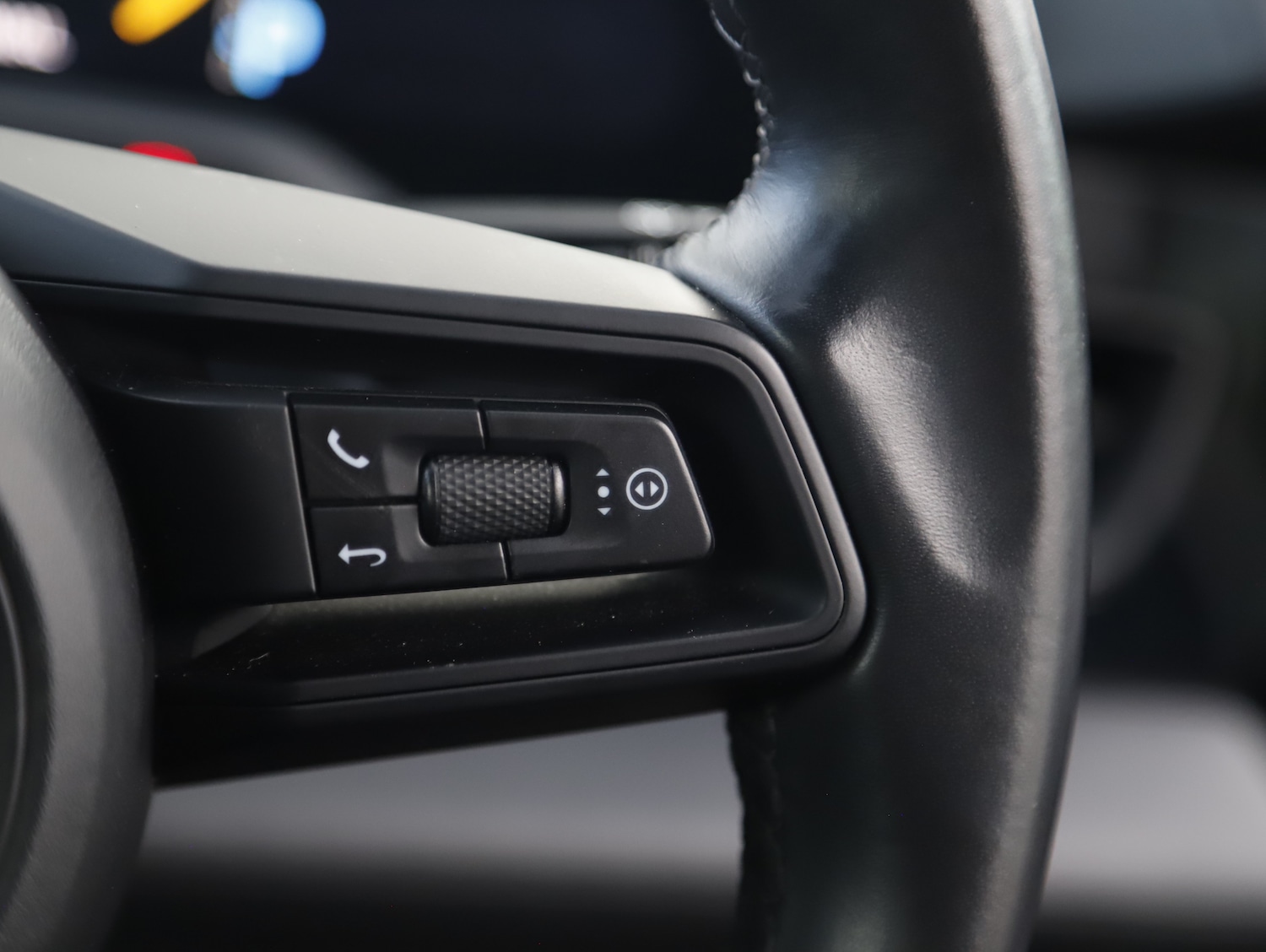 Used Porsche Taycan 2021 for sale - 77691992: Photo 40