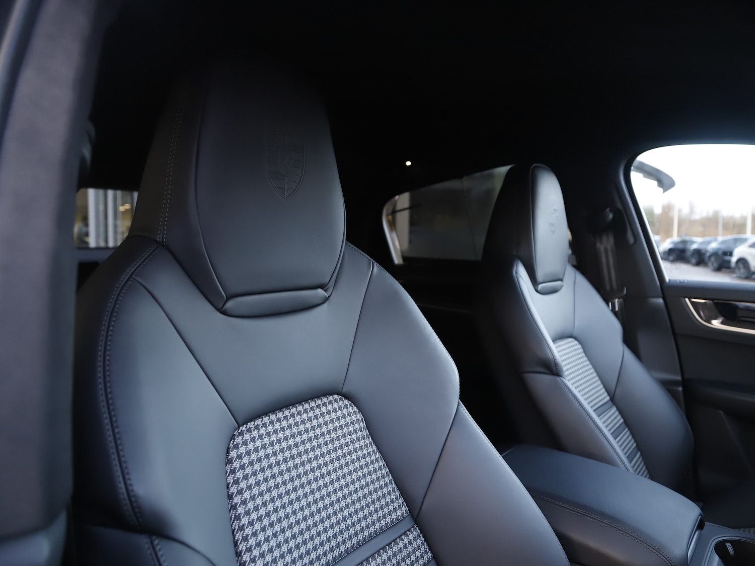 Used Porsche Cayenne 2025 for sale - 76481273: Photo 14