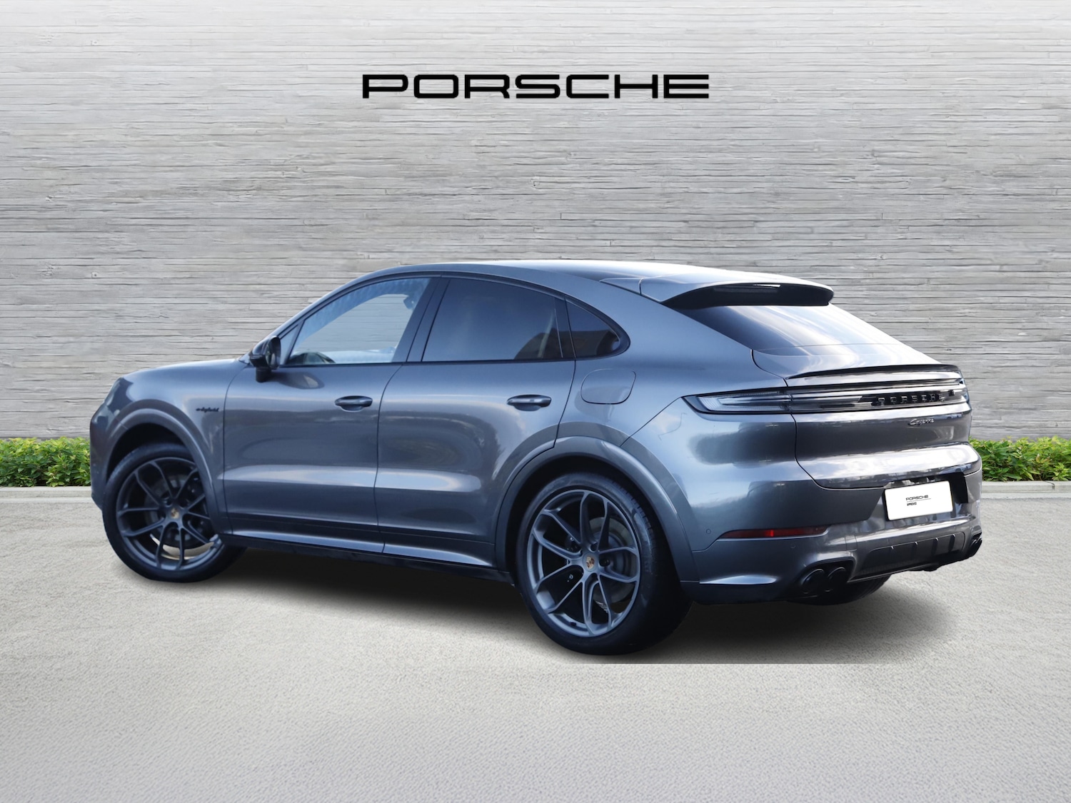 Used Porsche Cayenne 2025 for sale - 76481273: Photo 3