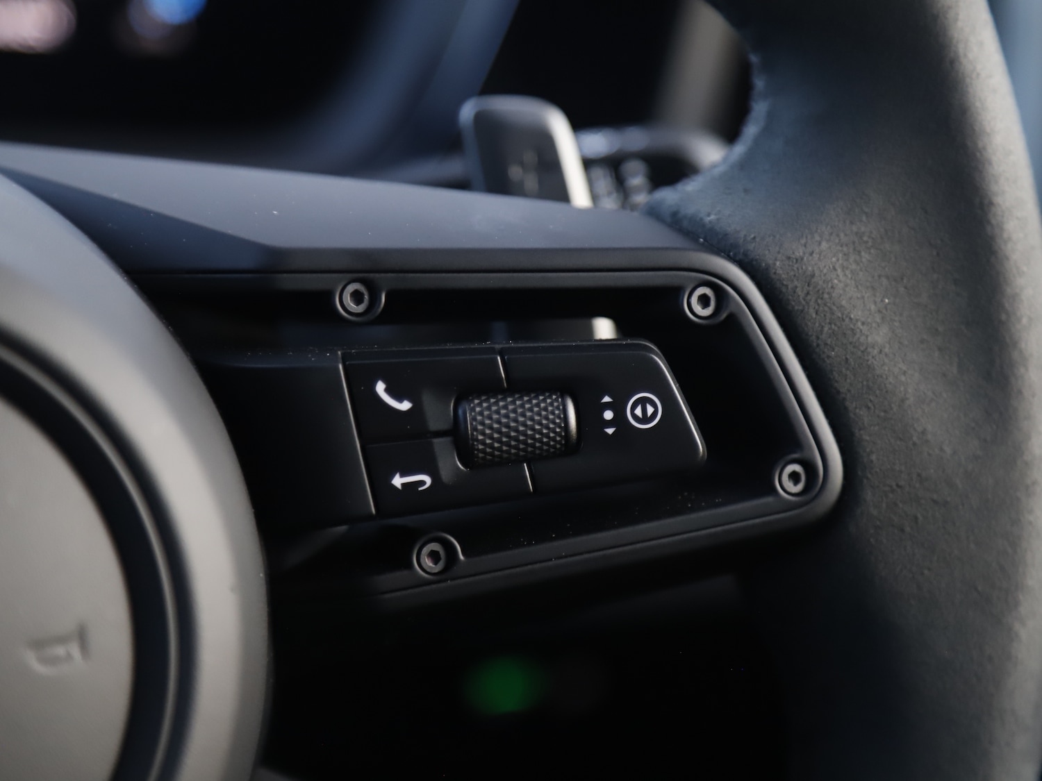 Used Porsche Cayenne 2025 for sale - 76481273: Photo 36