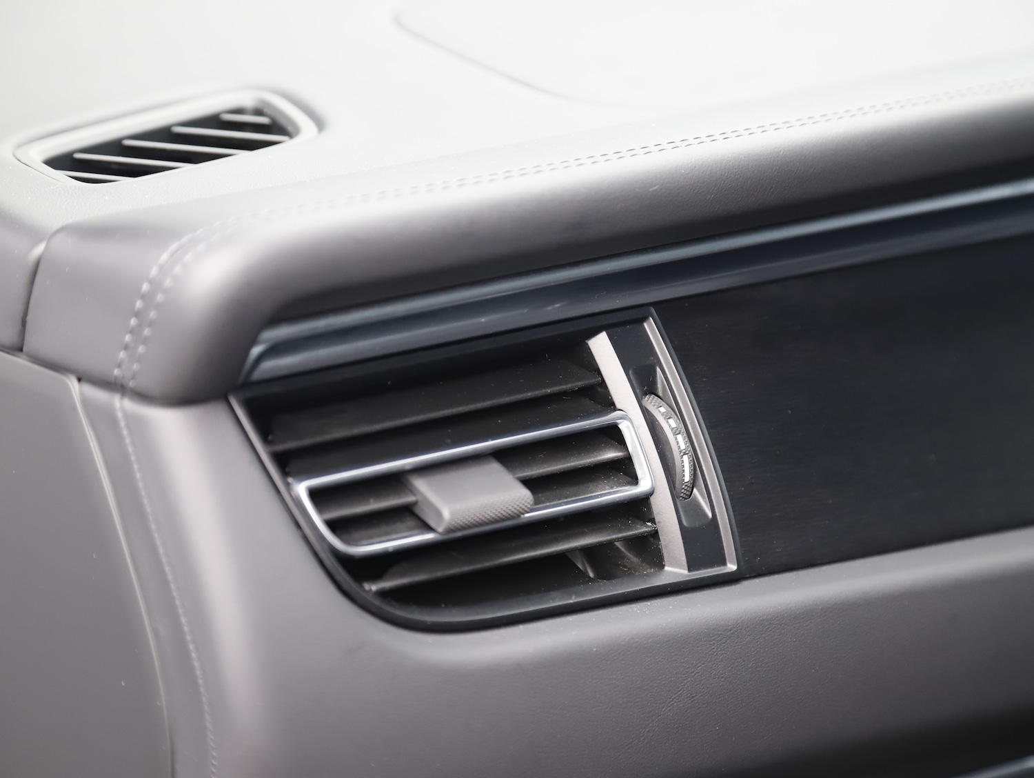 Used Porsche Macan 2022 for sale - 77747839: Photo 16