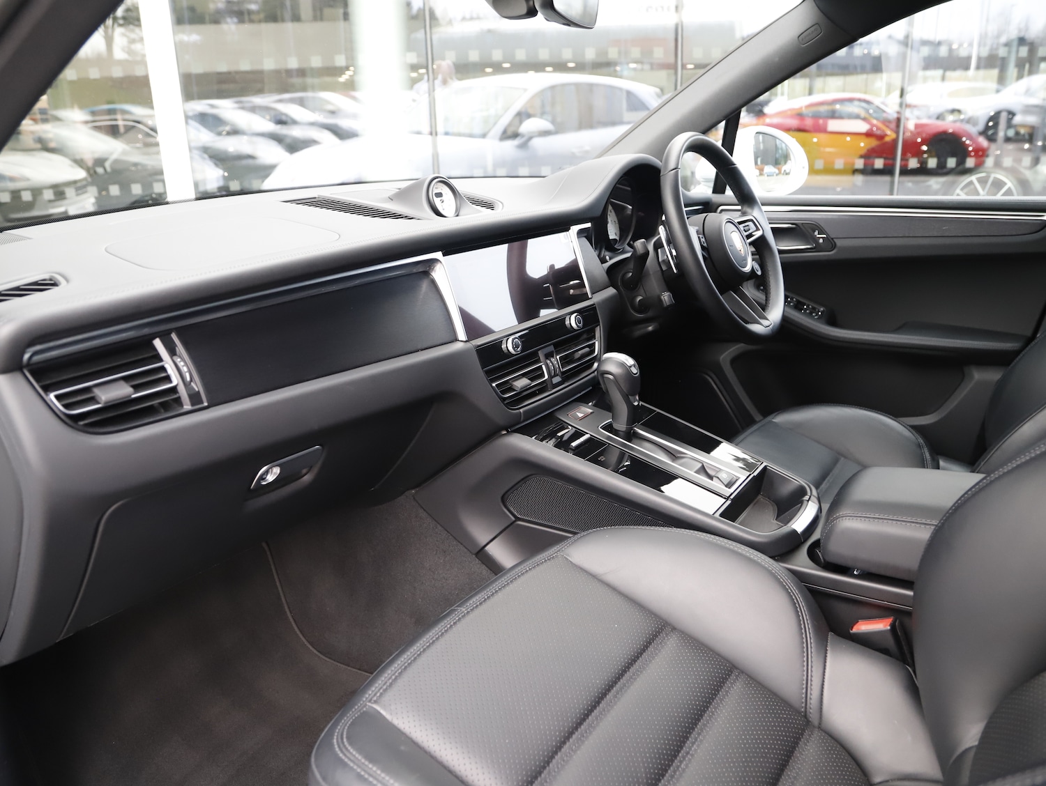 Used Porsche Macan 2022 for sale - 77747839: Photo 4