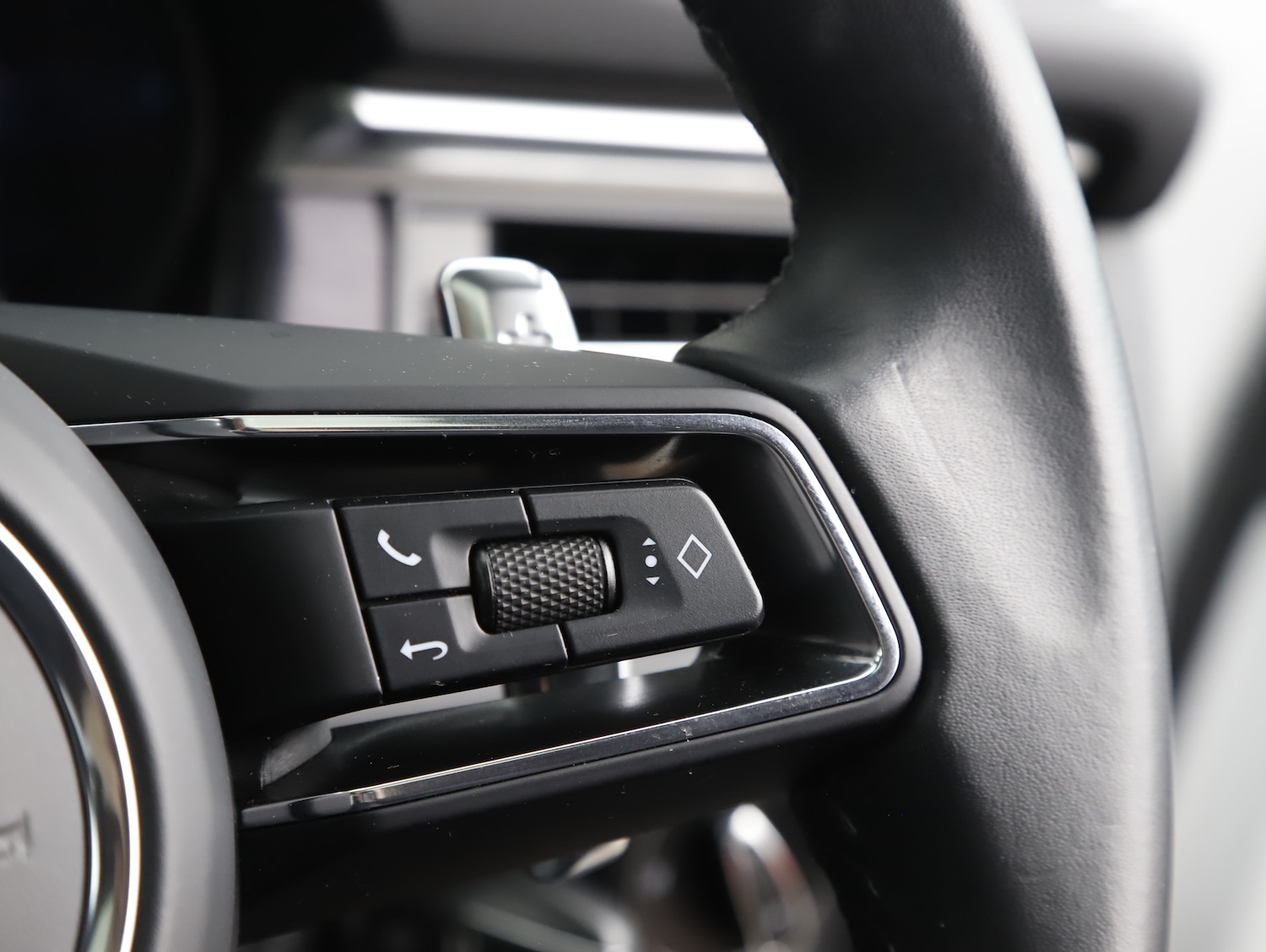 Used Porsche Macan 2022 for sale - 77747839: Photo 40