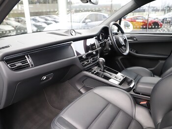 Used Porsche Macan 2022 for sale - 77747839: Photo