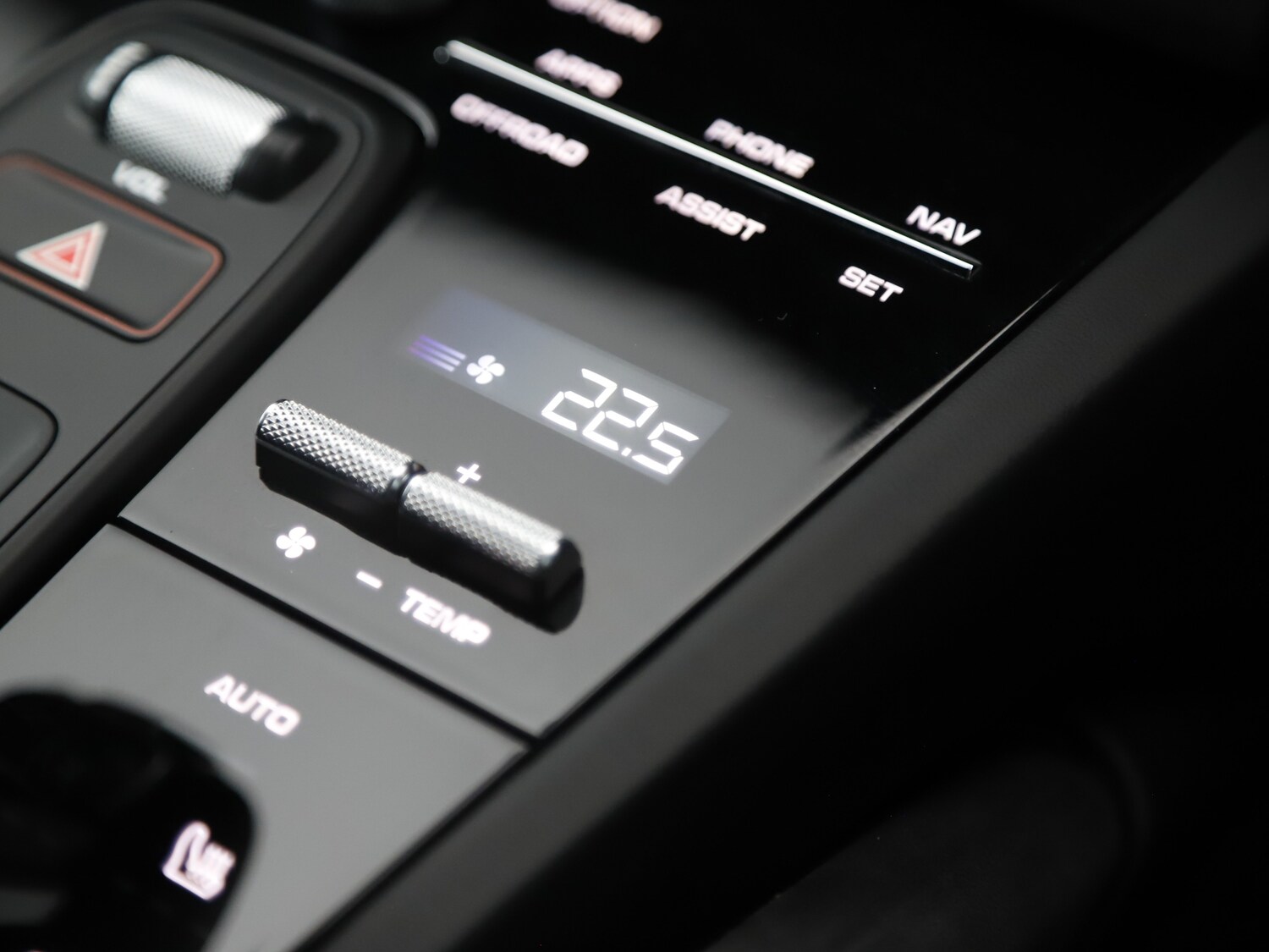 Used Porsche Cayenne 2022 for sale - 77494115: Photo 37