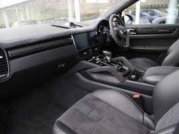 Used Porsche Cayenne 2022 for sale - 77494115: Photo