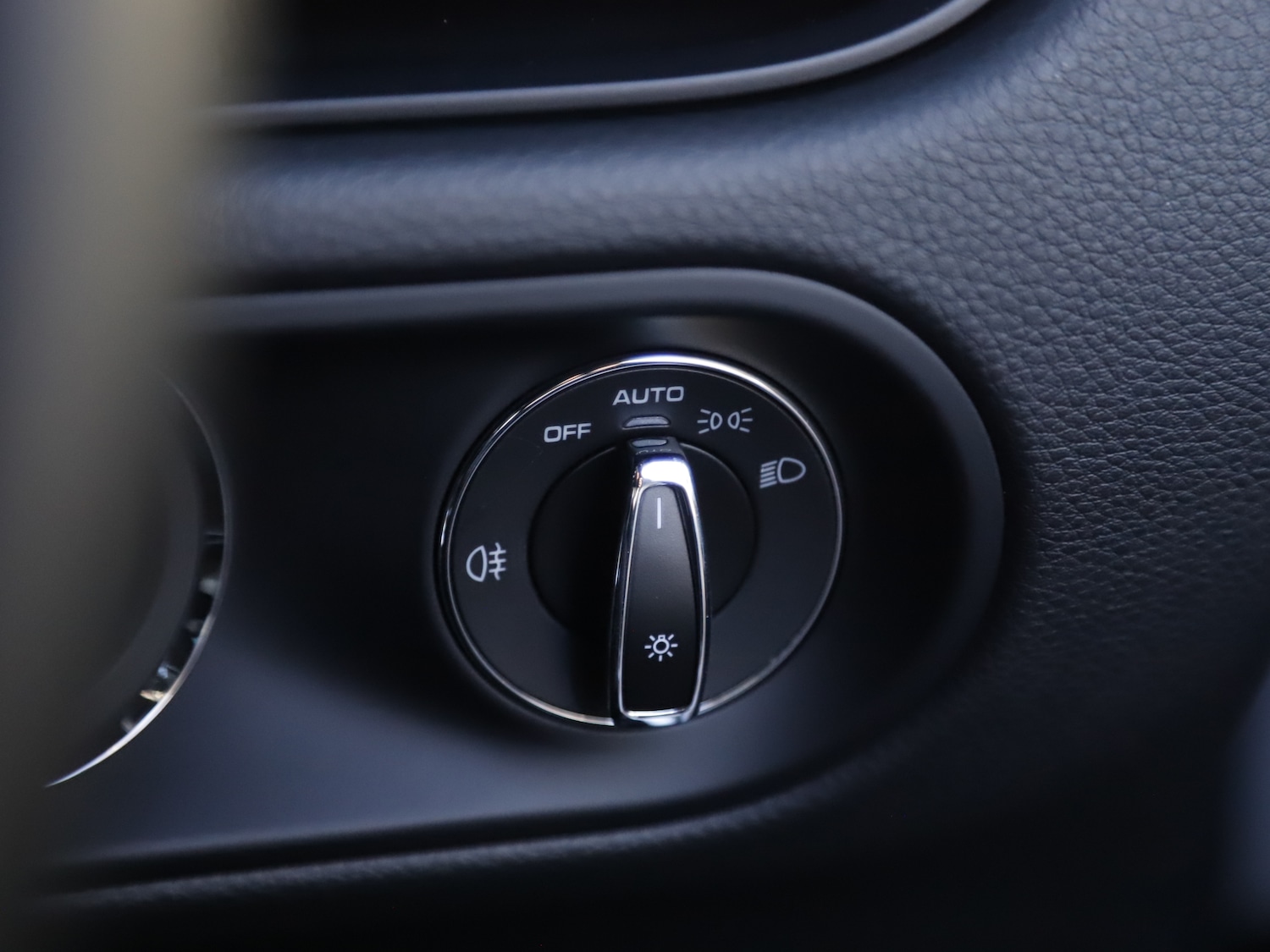 Used Porsche Macan 2025 for sale - 76616906: Photo 10