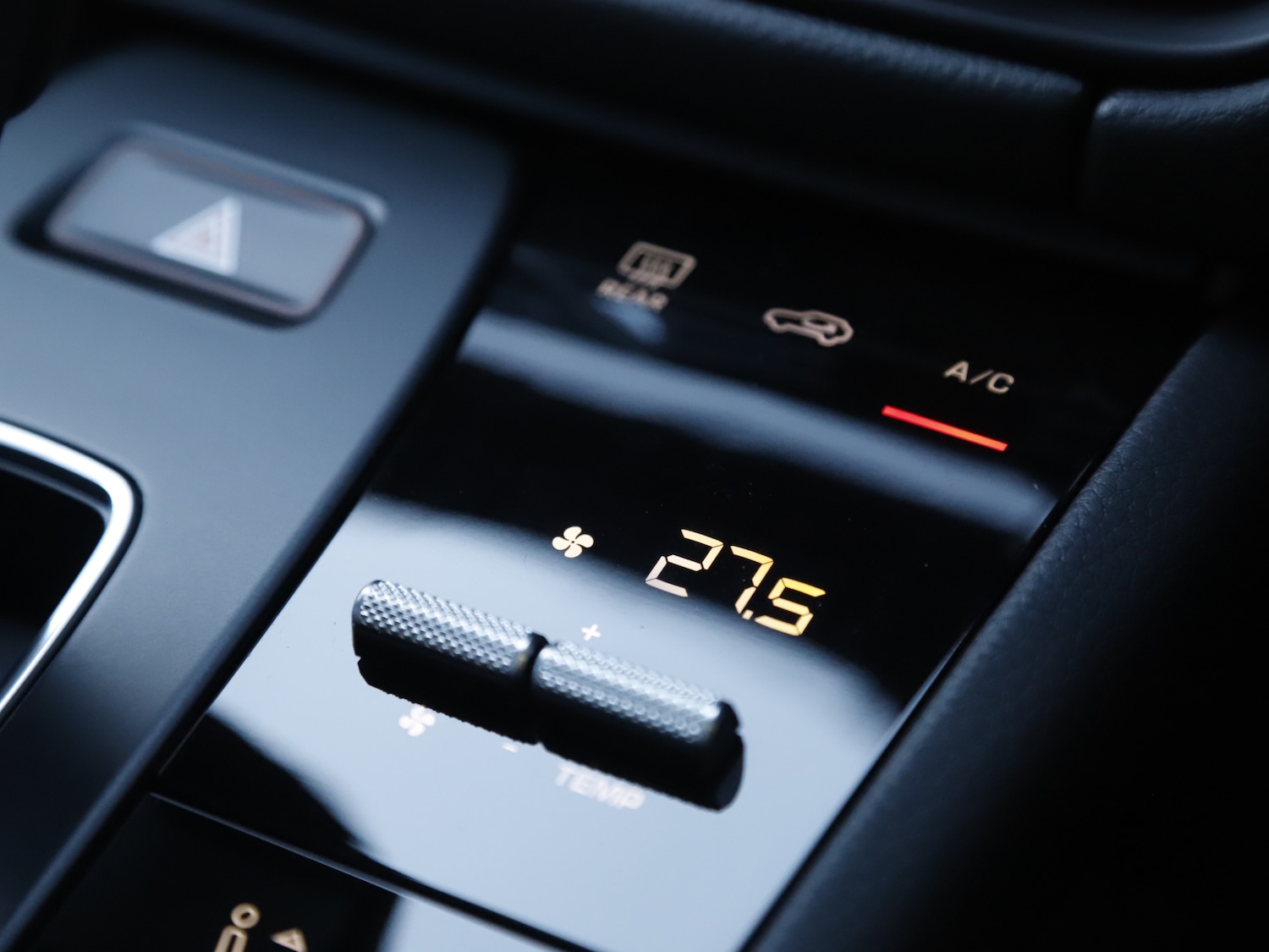 Used Porsche Macan 2025 for sale - 76616906: Photo 25