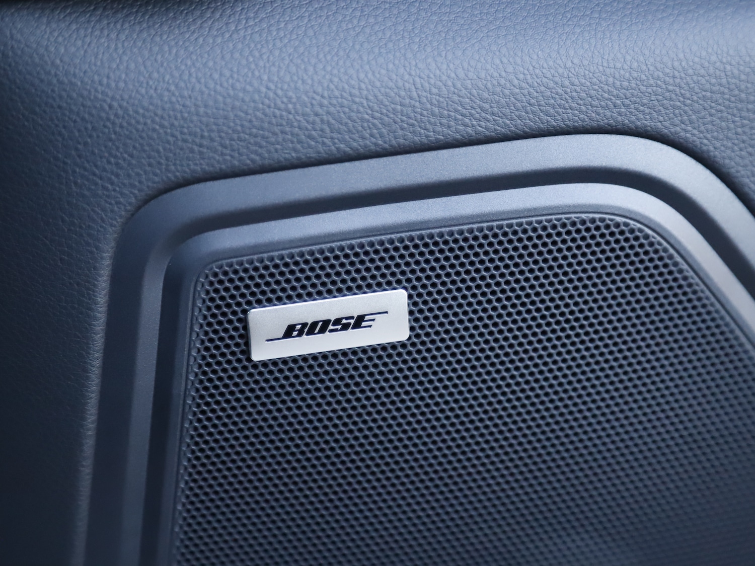 Used Porsche Macan 2025 for sale - 76616906: Photo 46