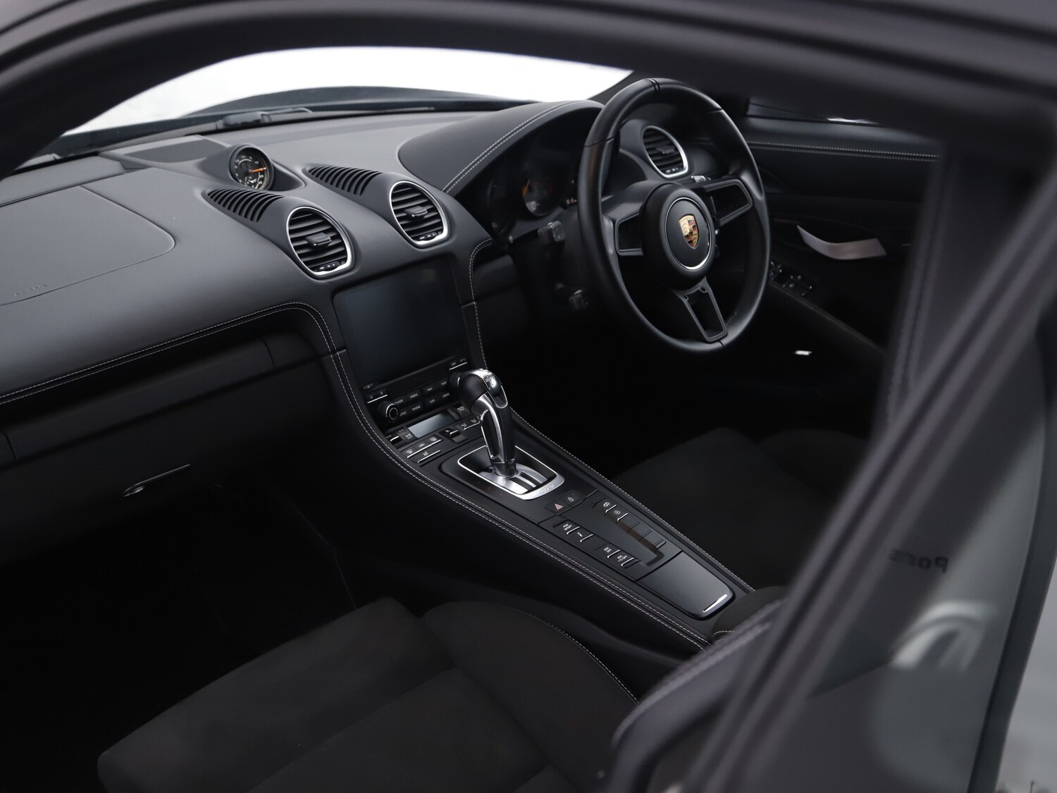 Used Porsche 718 Cayman 2021 for sale - 76985609: Photo 36