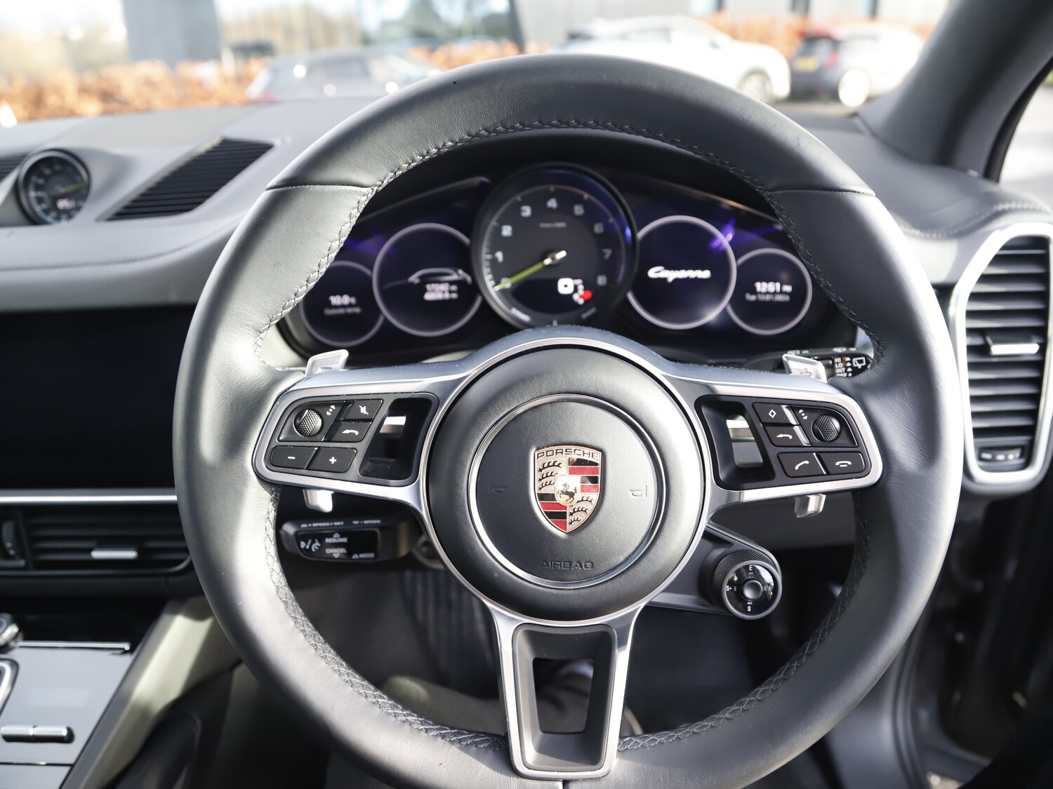 Used Porsche Cayenne 2023 for sale - 77691991: Photo 32