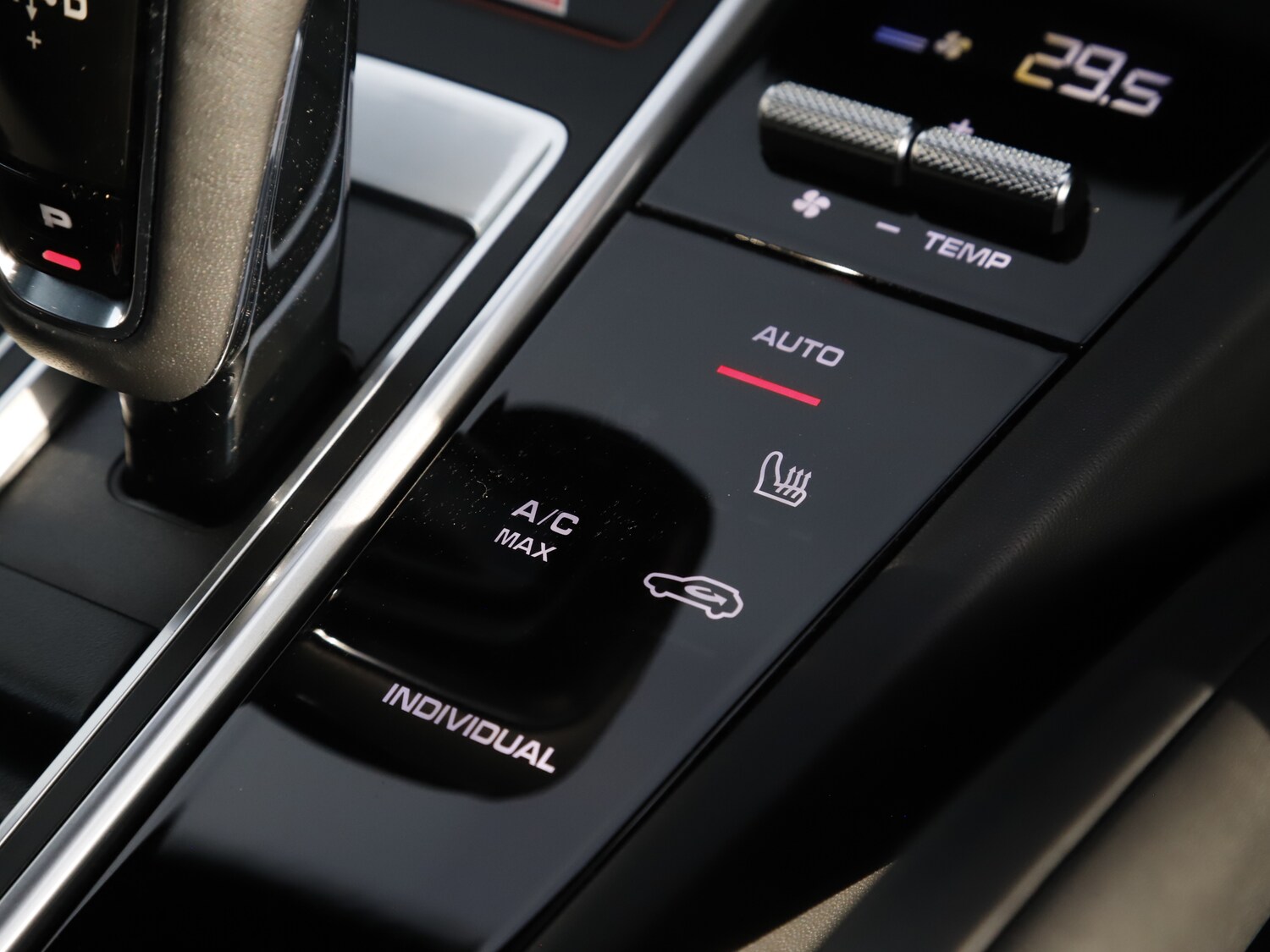 Used Porsche Cayenne 2023 for sale - 77691991: Photo 37