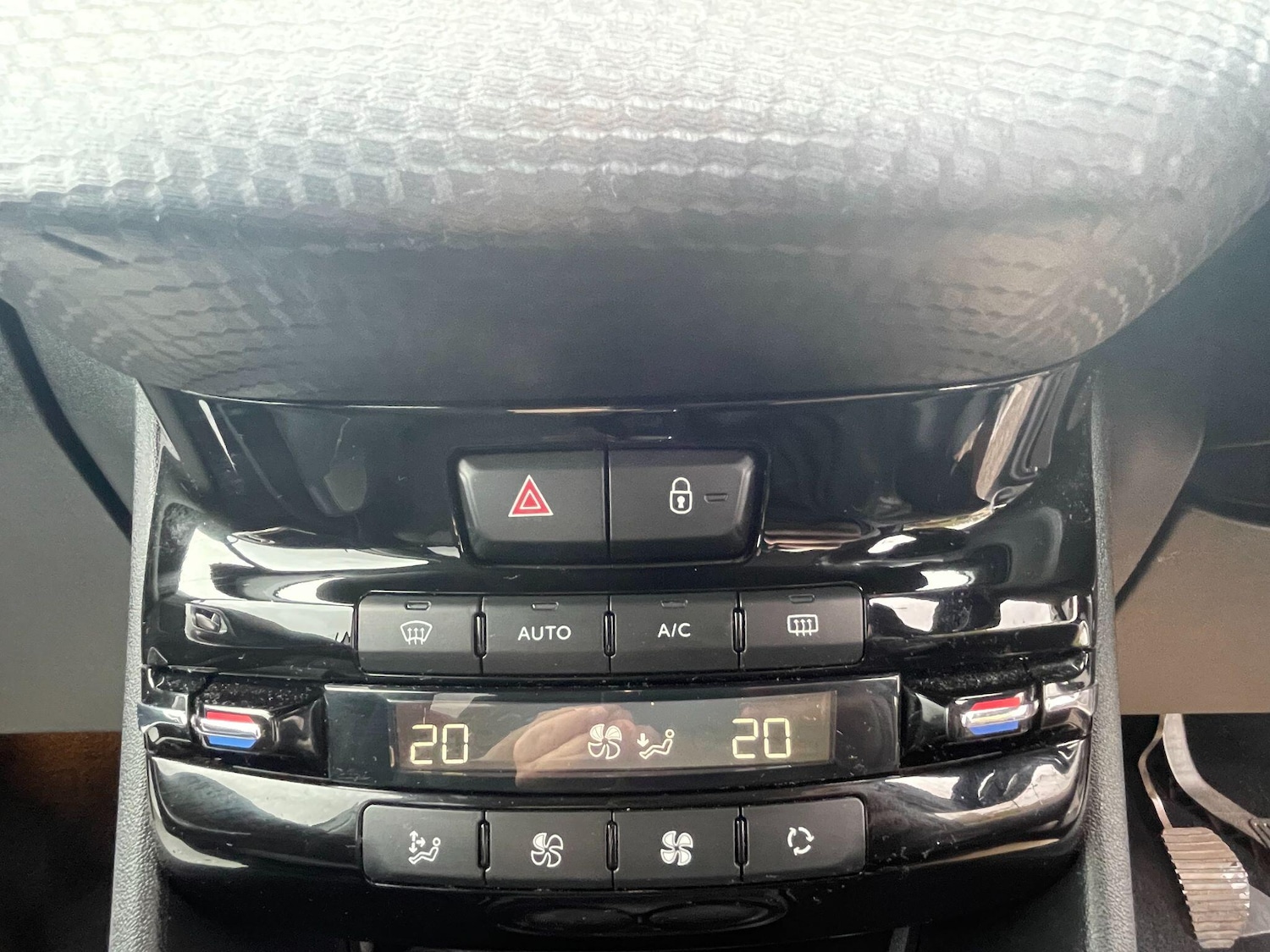 Used Peugeot 2008 2017 for sale - 76294557: Photo 20