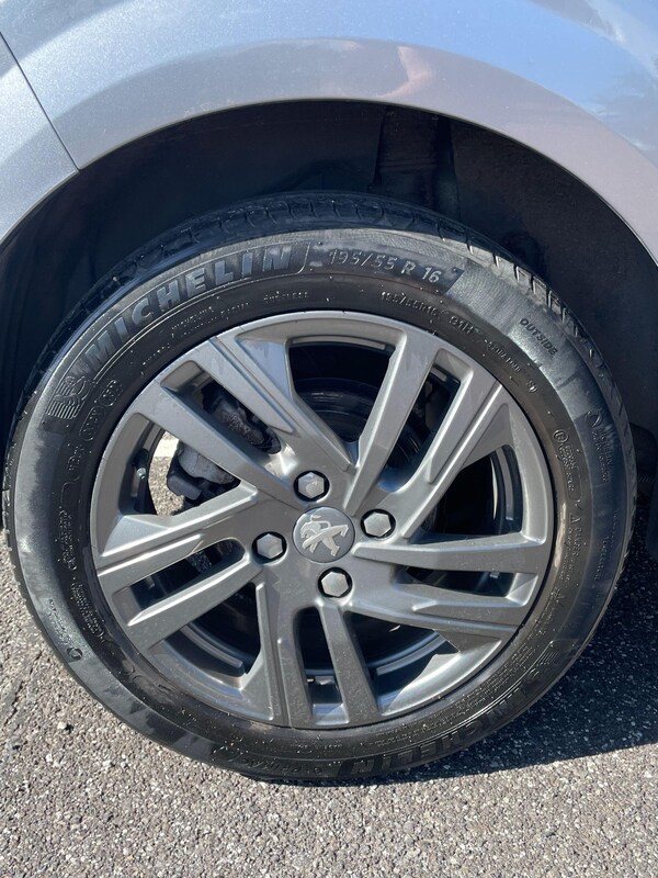 Used Peugeot 208 2022 for sale - 75927195: Photo 9