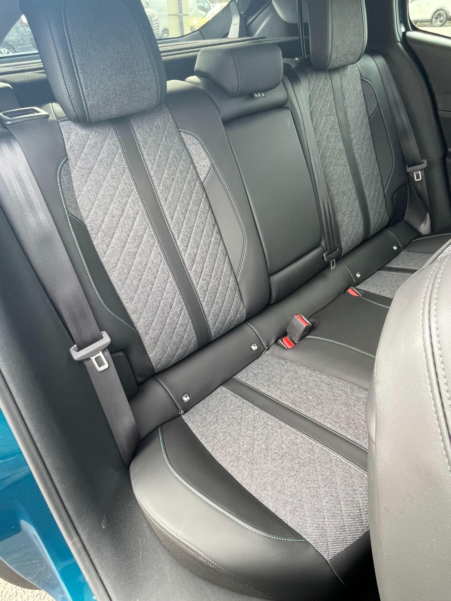 Used Peugeot 408 2023 for sale - 77670377: Photo 12