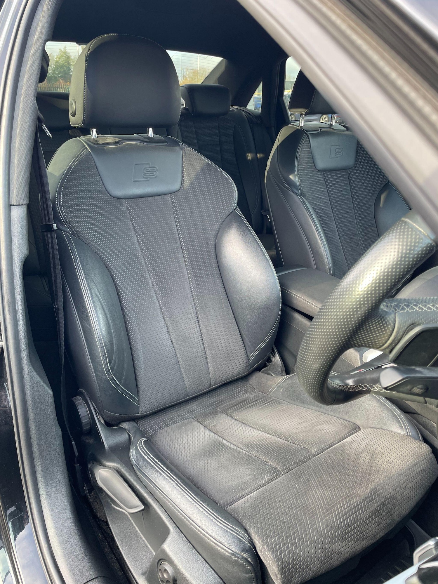 Used Audi A4 for sale - 76727531: Photo 11