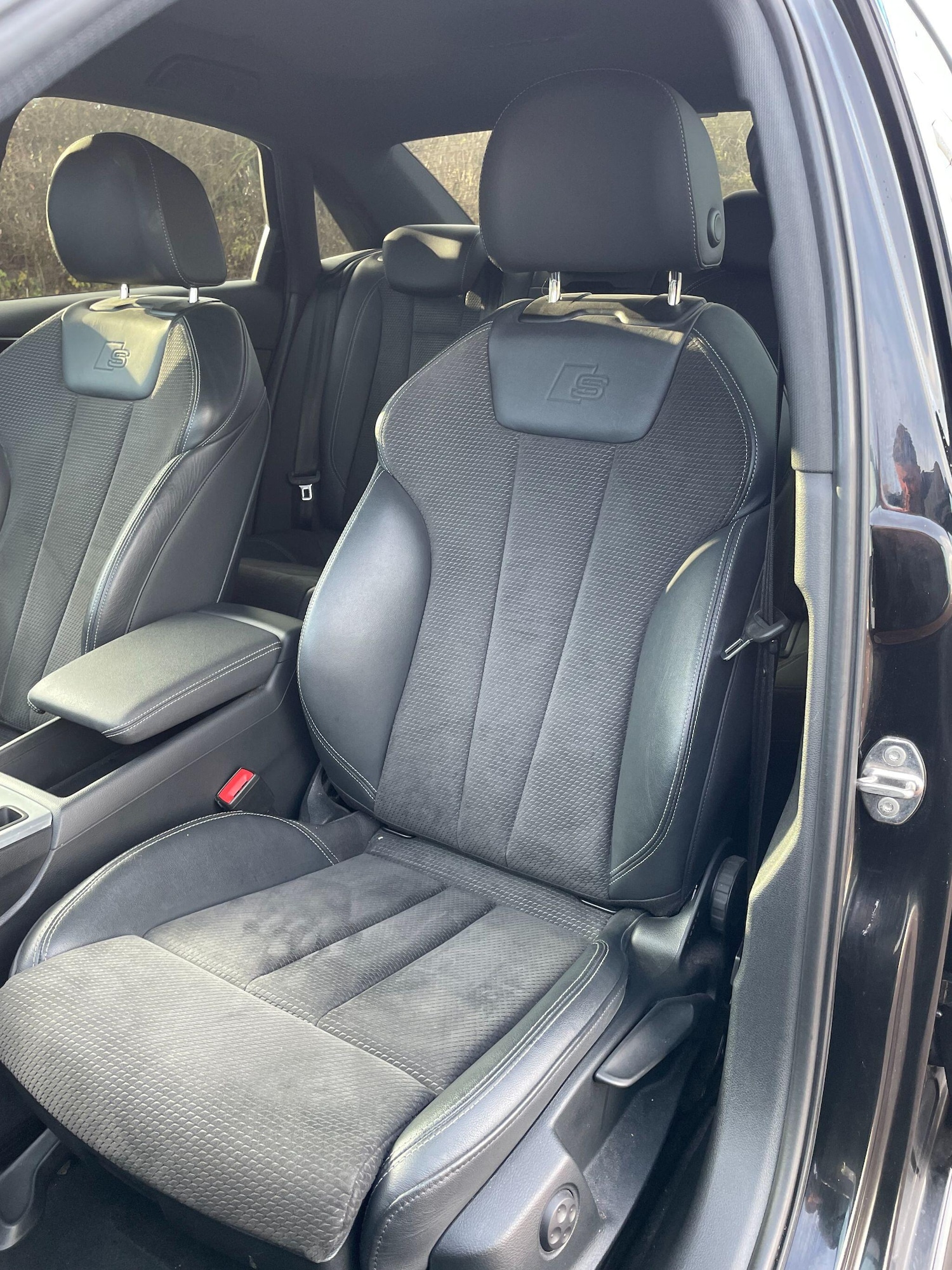 Used Audi A4 for sale - 76727531: Photo 13