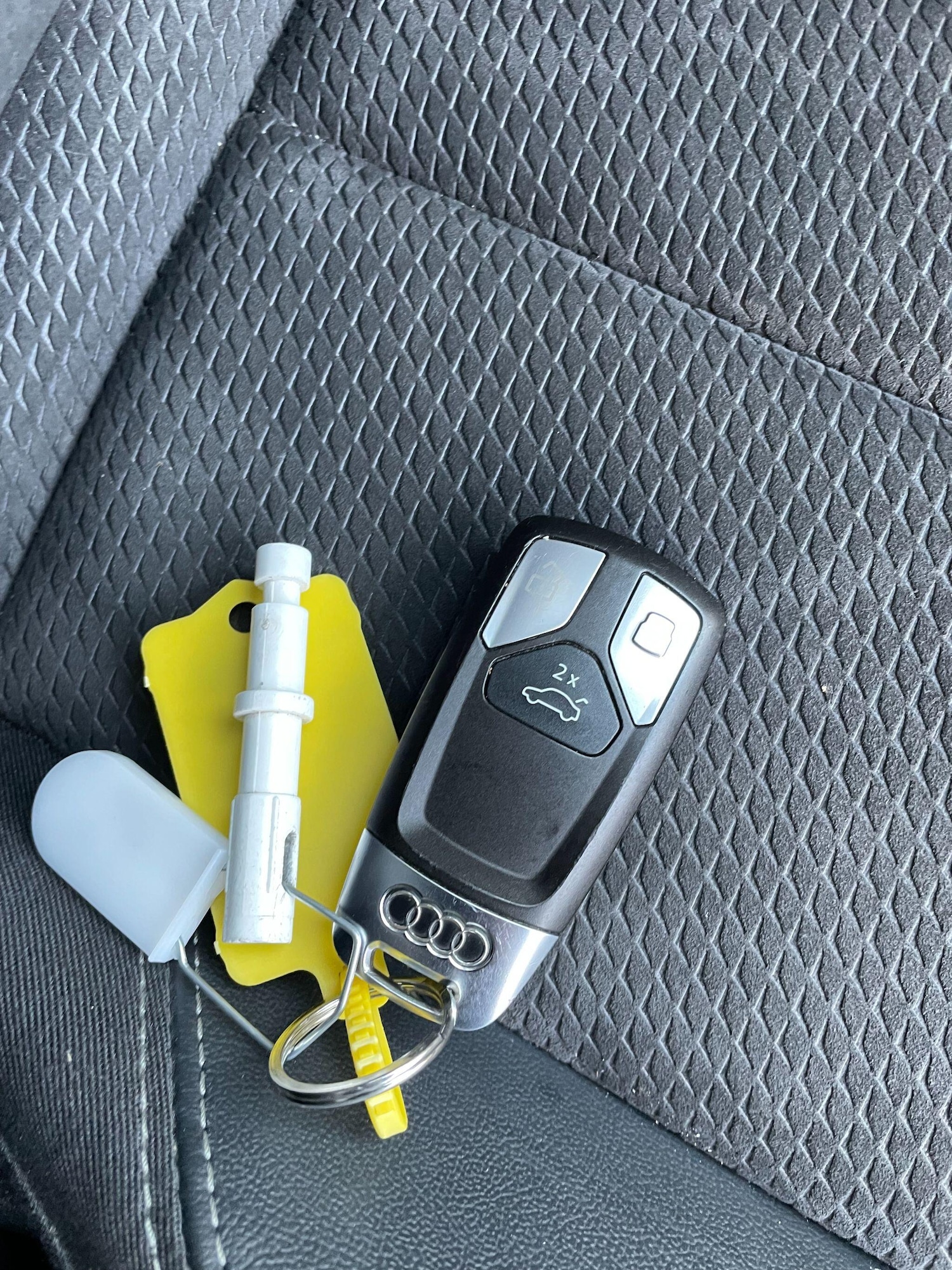 Used Audi A4 for sale - 76727531: Photo 26