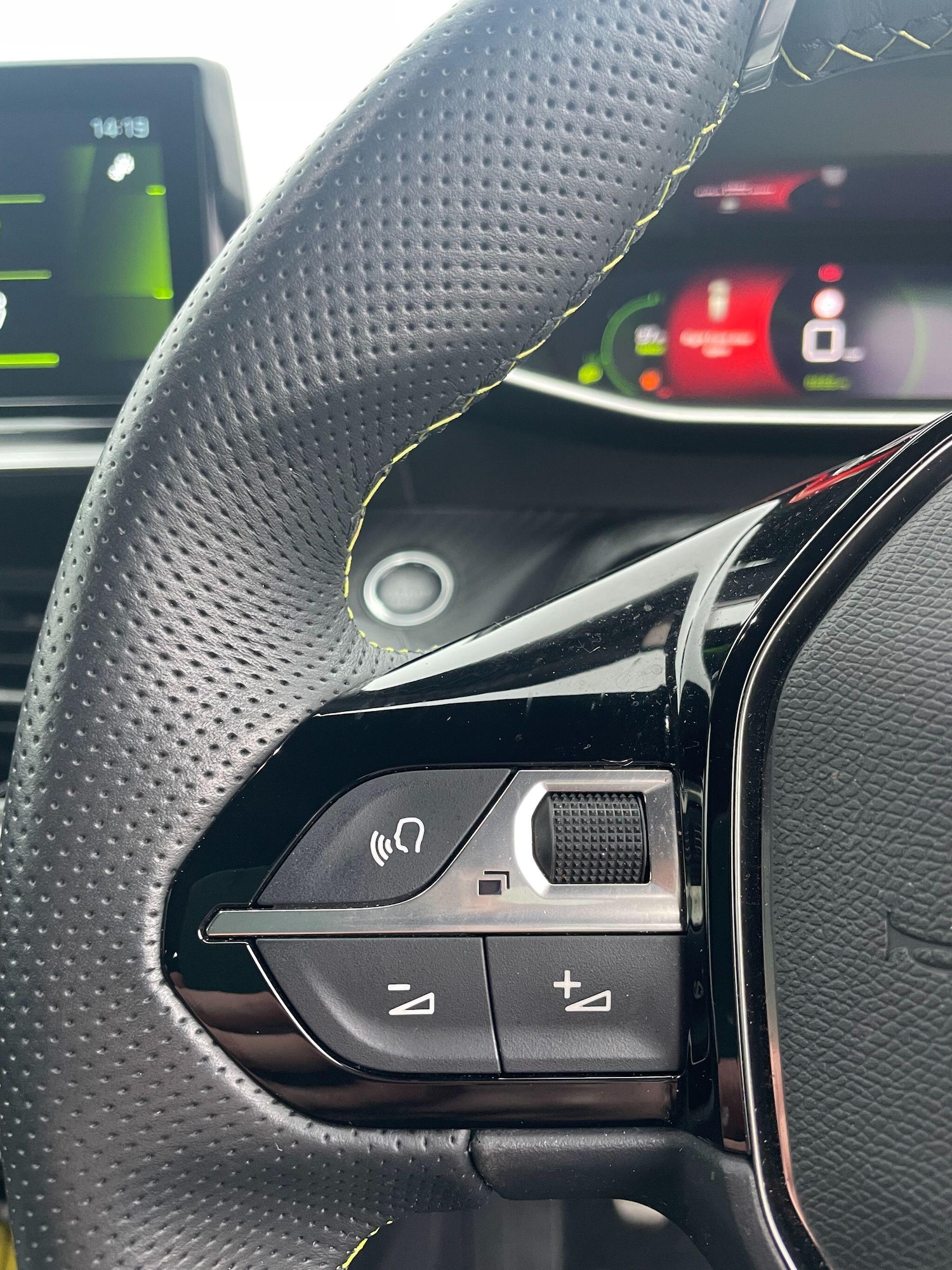 Used Peugeot 208 2023 for sale - 77658864: Photo 17