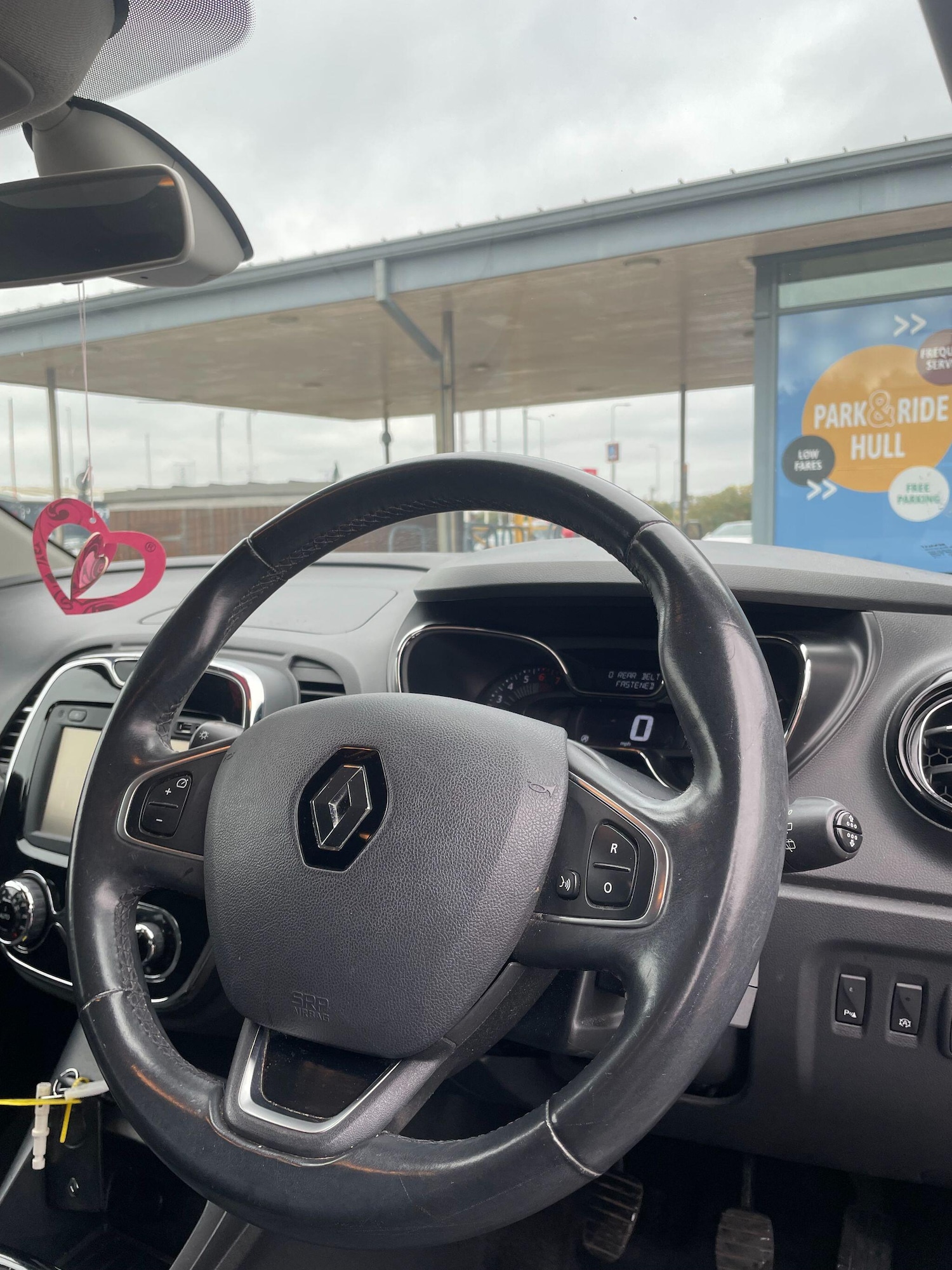 Used Renault Captur 2016 for sale - 76283182: Photo 15