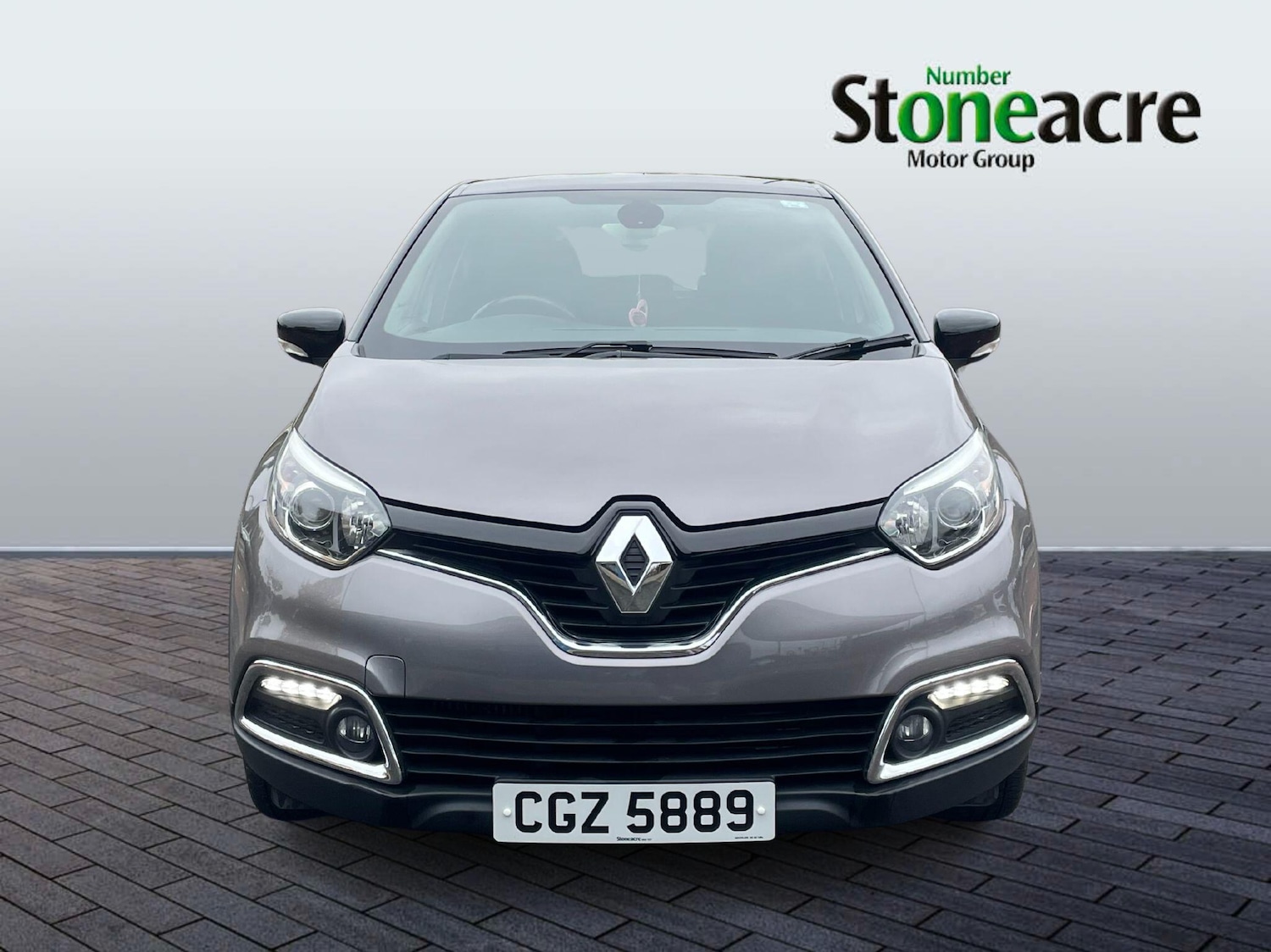 Used Renault Captur 2016 for sale - 76283182: Photo 2