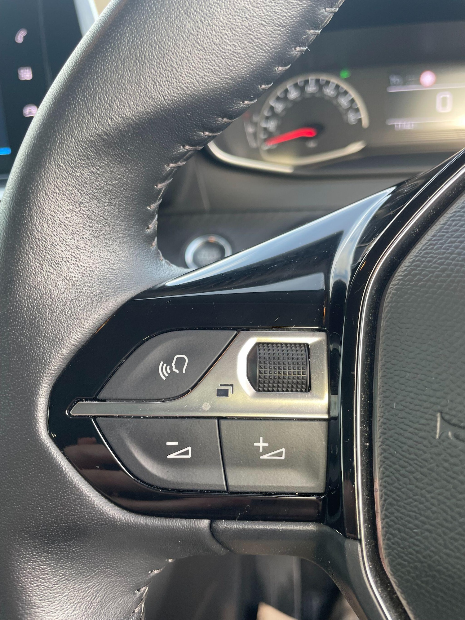 Used Peugeot 208 2022 for sale - 77191957: Photo 17