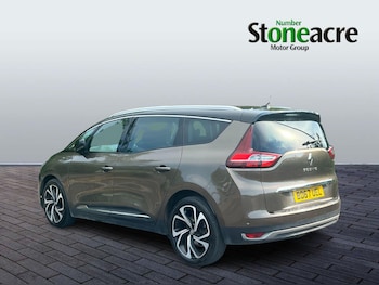 Used Renault Grand Scenic 2017 for sale - 78784584: Photo