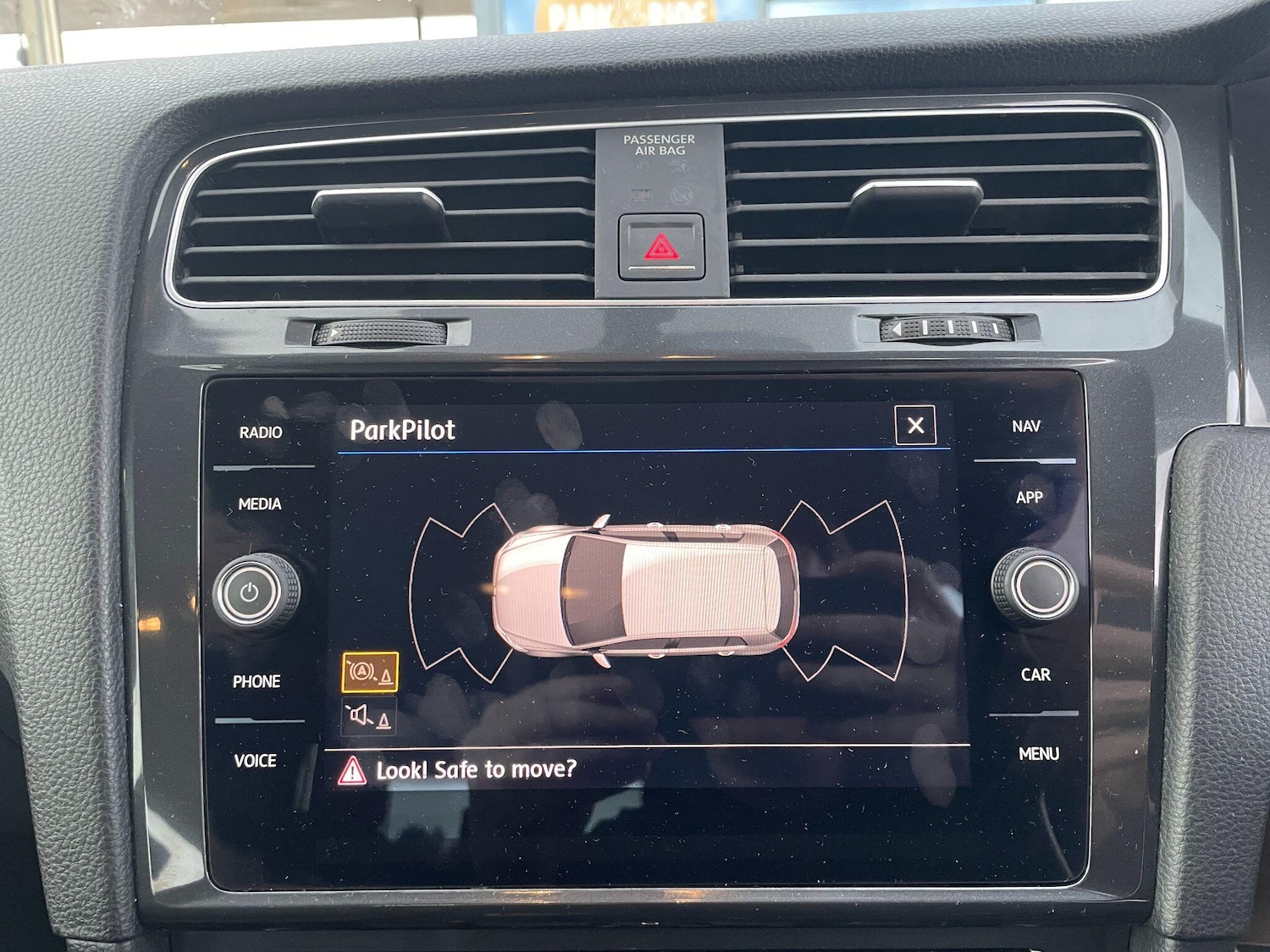 Used Volkswagen Golf 2018 for sale - 76389311: Photo 21