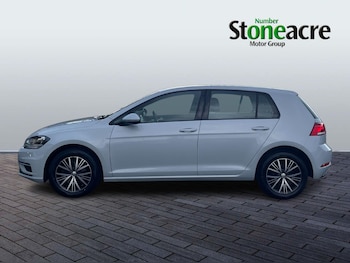 Used Volkswagen Golf 2018 for sale - 76389311: Photo