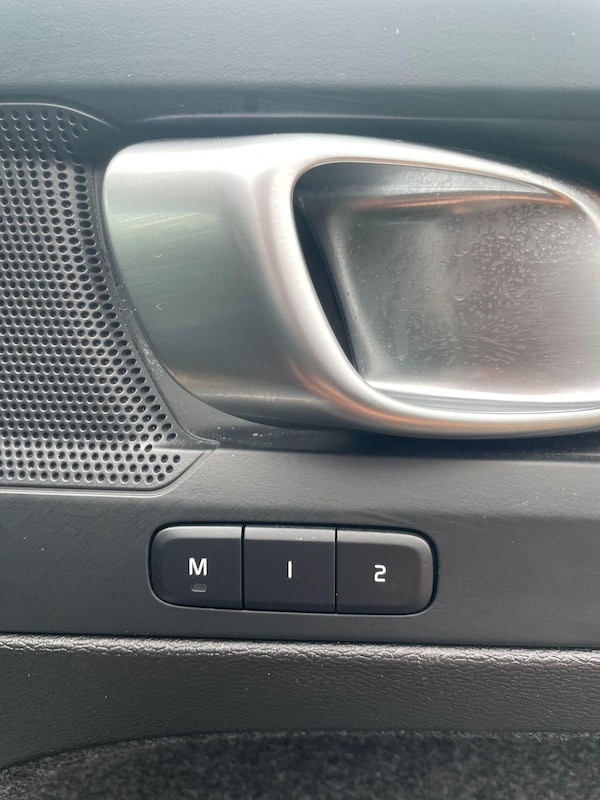 Used Volvo XC40 2024 for sale - 76295731: Photo 25