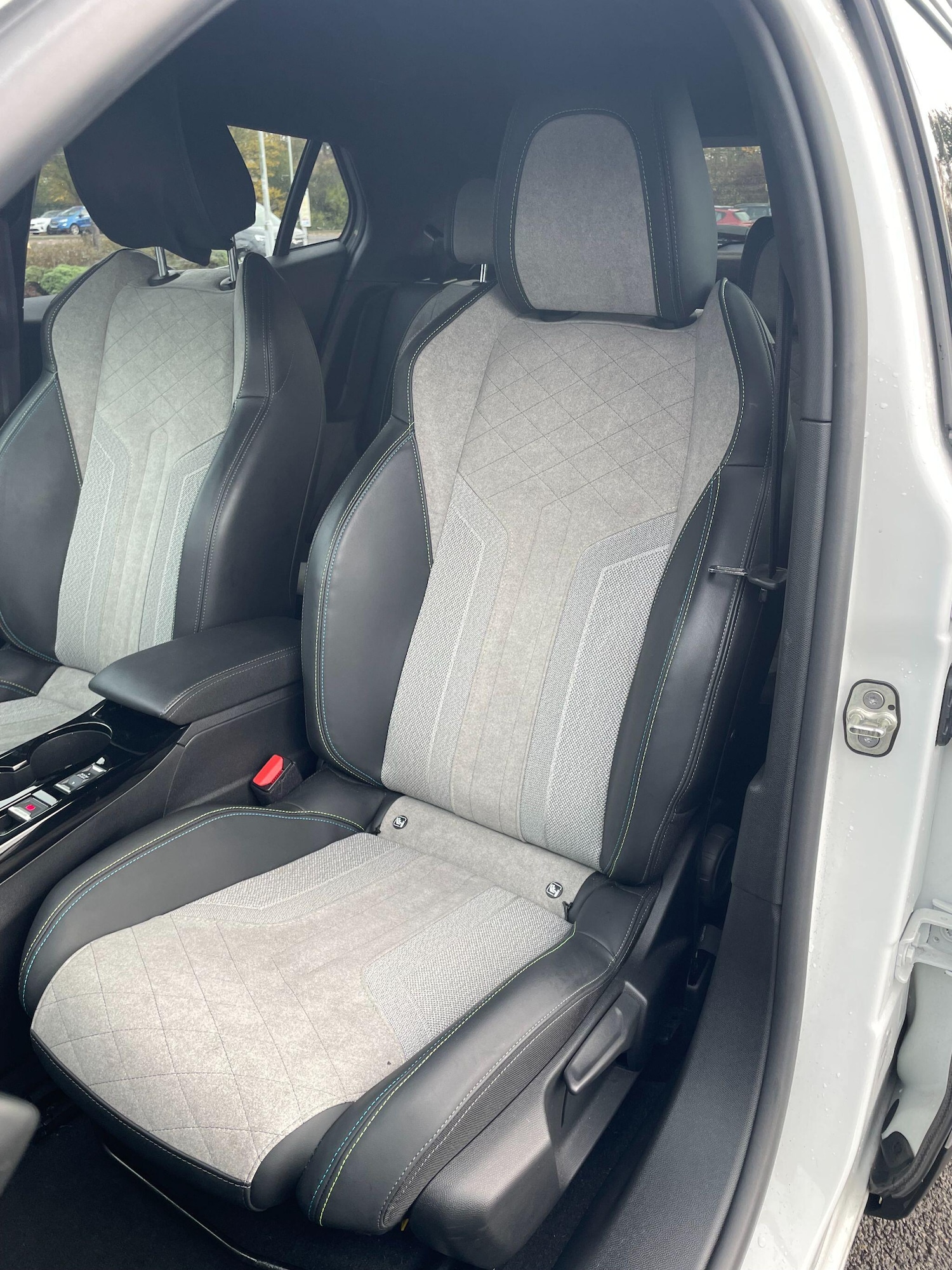 Used Peugeot 2008 2021 for sale - 76549737: Photo 13