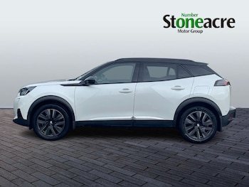 Used Peugeot 2008 2021 for sale - 76549737: Photo