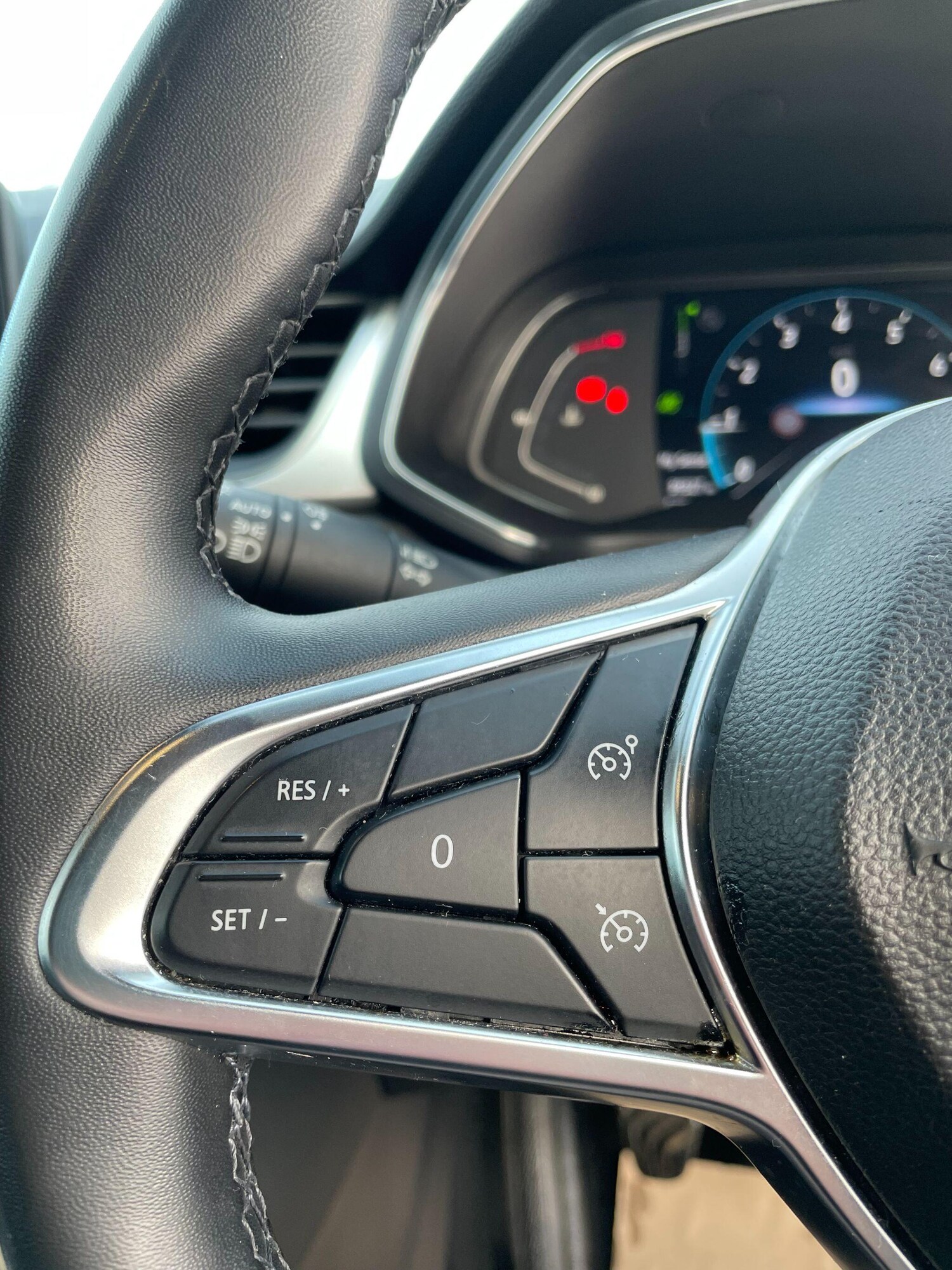 Used Renault Captur for sale - 77351743: Photo 15