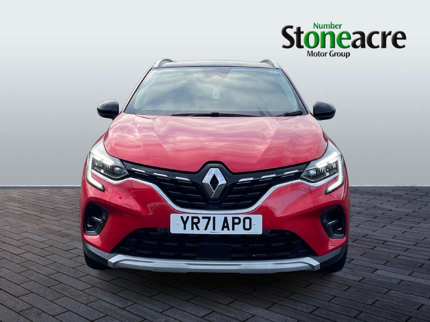 Used Renault Captur for sale - 77351743: Photo 2