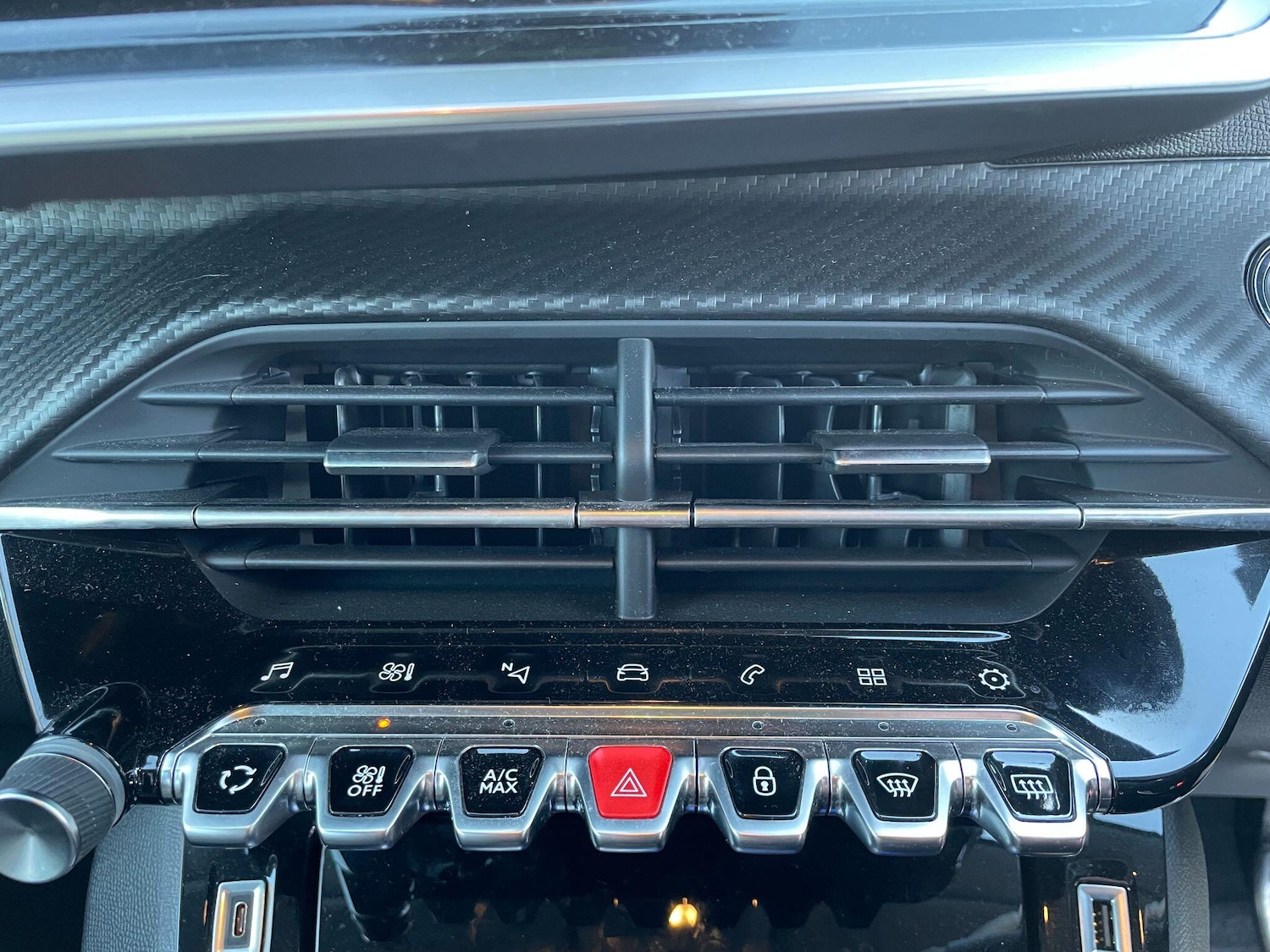 Used Peugeot 208 for sale - 77216362: Photo 22