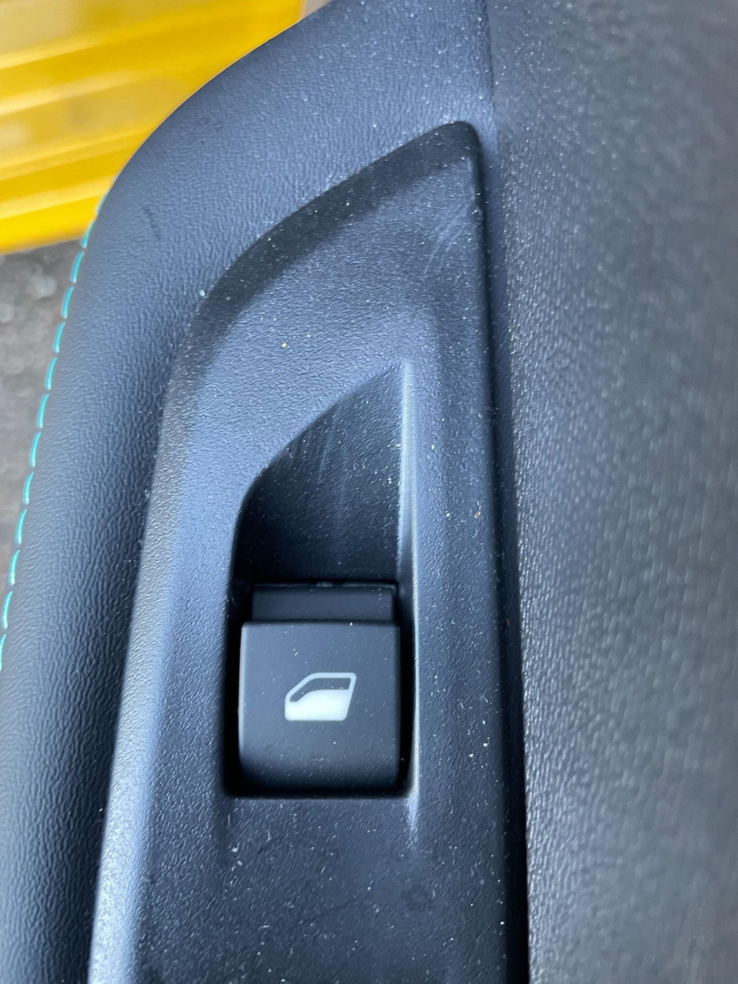 Used Peugeot 208 for sale - 77216362: Photo 24