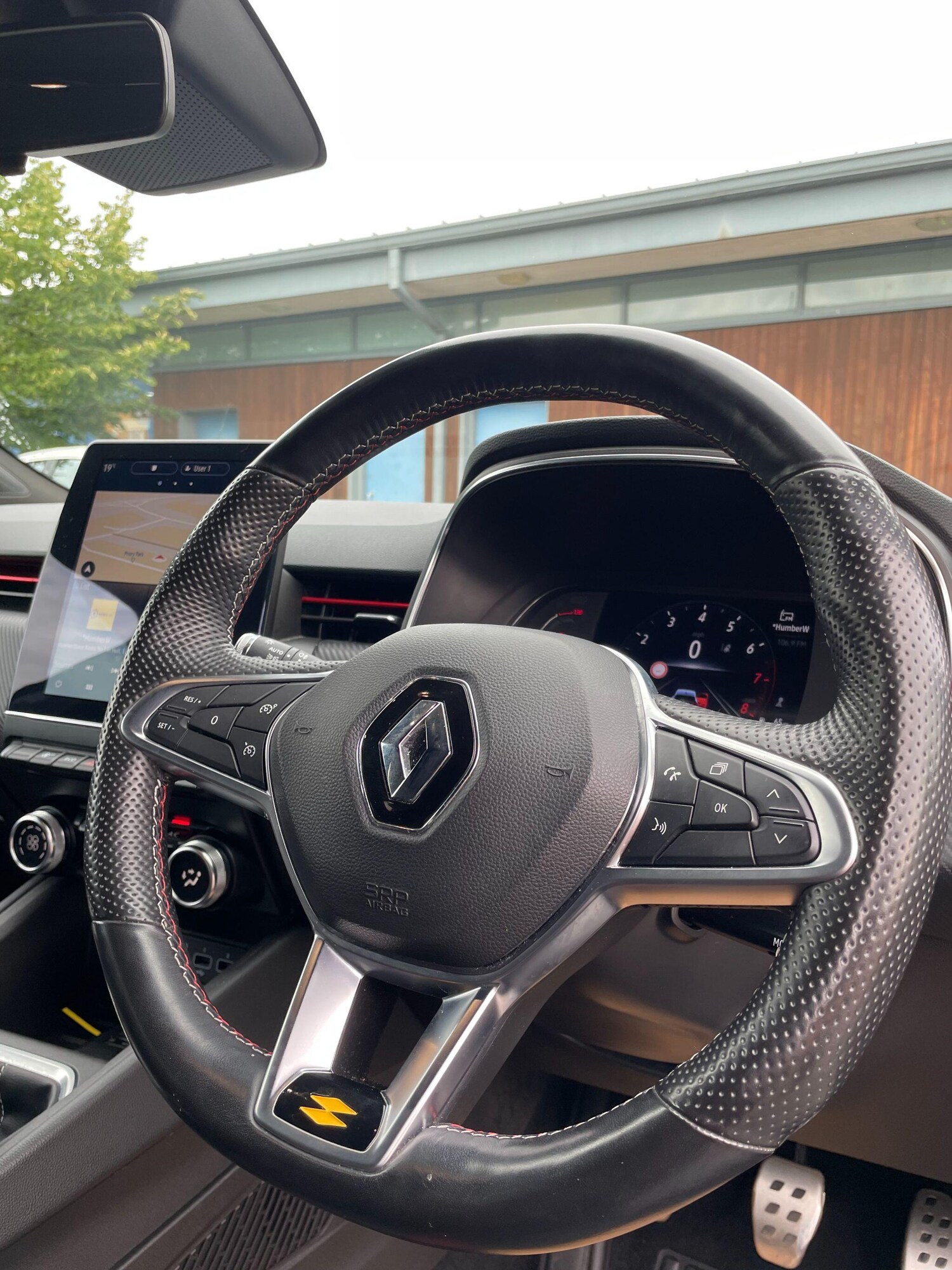 Used Renault Clio 2020 for sale - 76620135: Photo 17