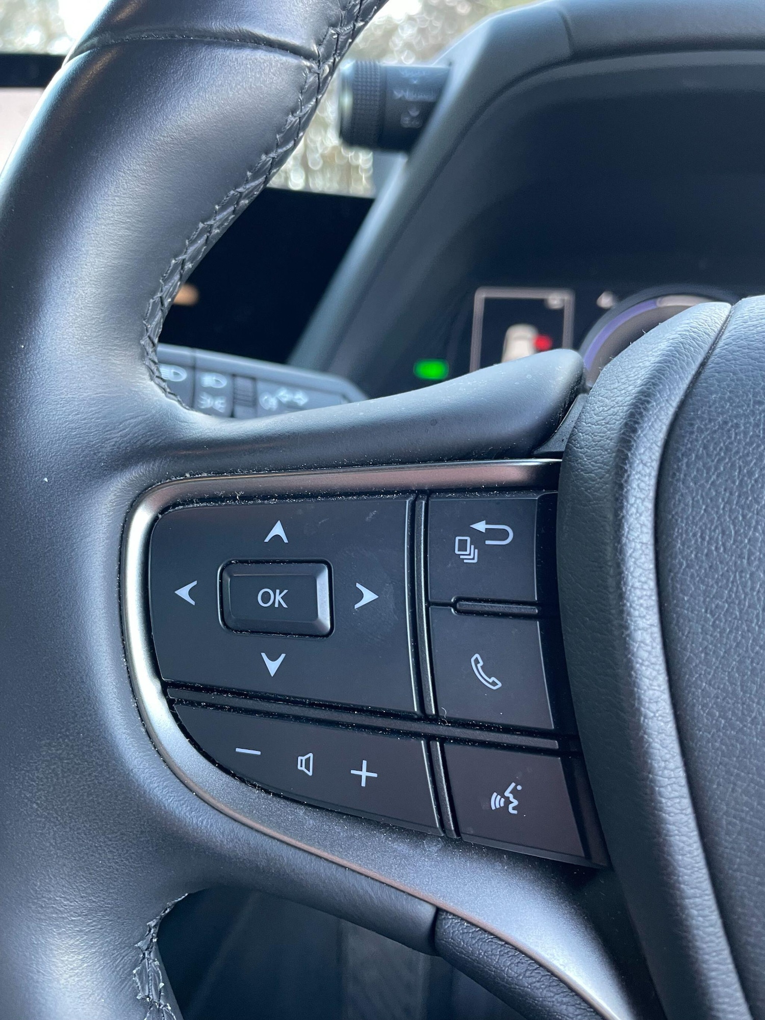 Used Lexus UX 2023 for sale - 77215758: Photo 18